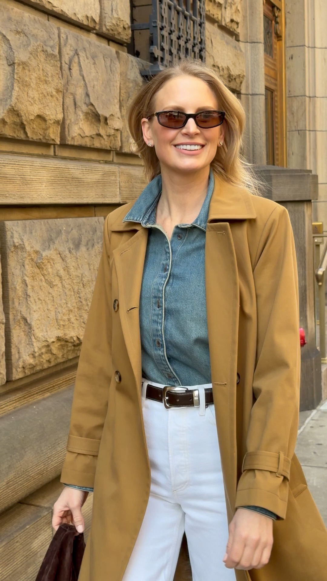 Nothing better than a classic trench! This one is old Doen, but linked some current favorite styles 🫶🏻