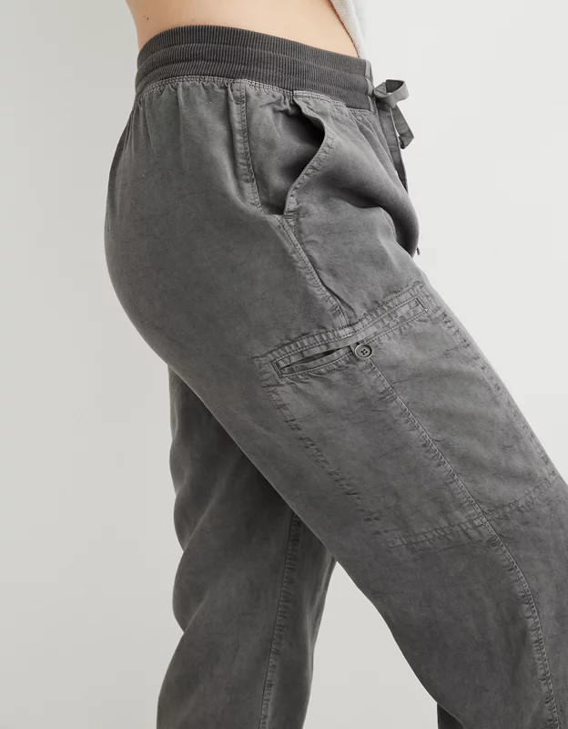 Aerie Essential Cargo Jogger | American Eagle Outfitters (US & CA)