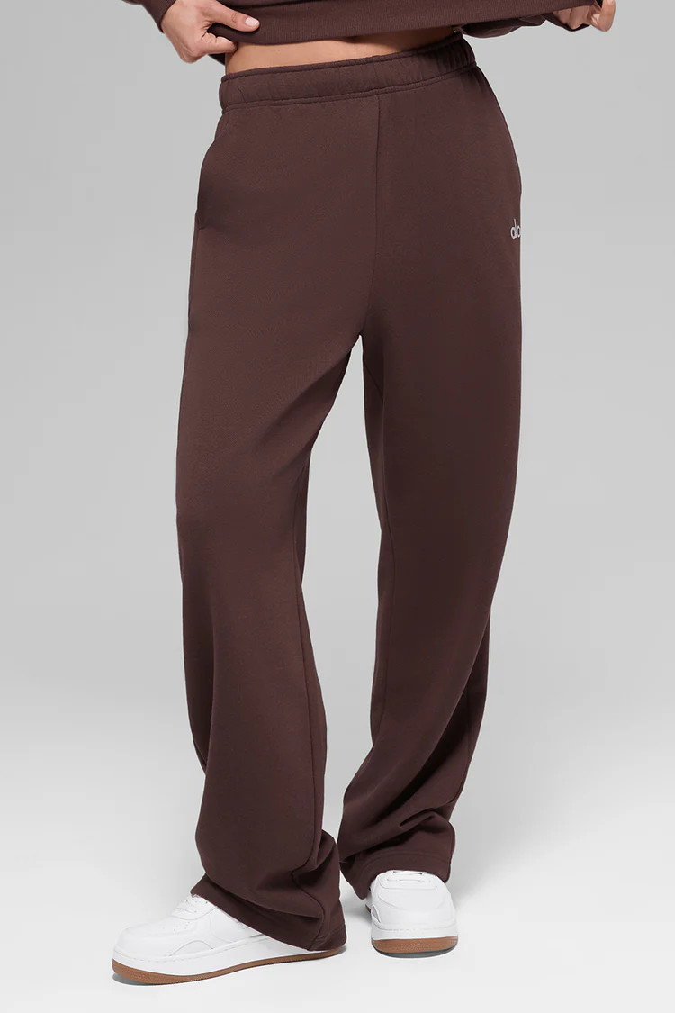 Accolade Straight Leg Sweatpant - Brownstone | Alo Yoga (US)