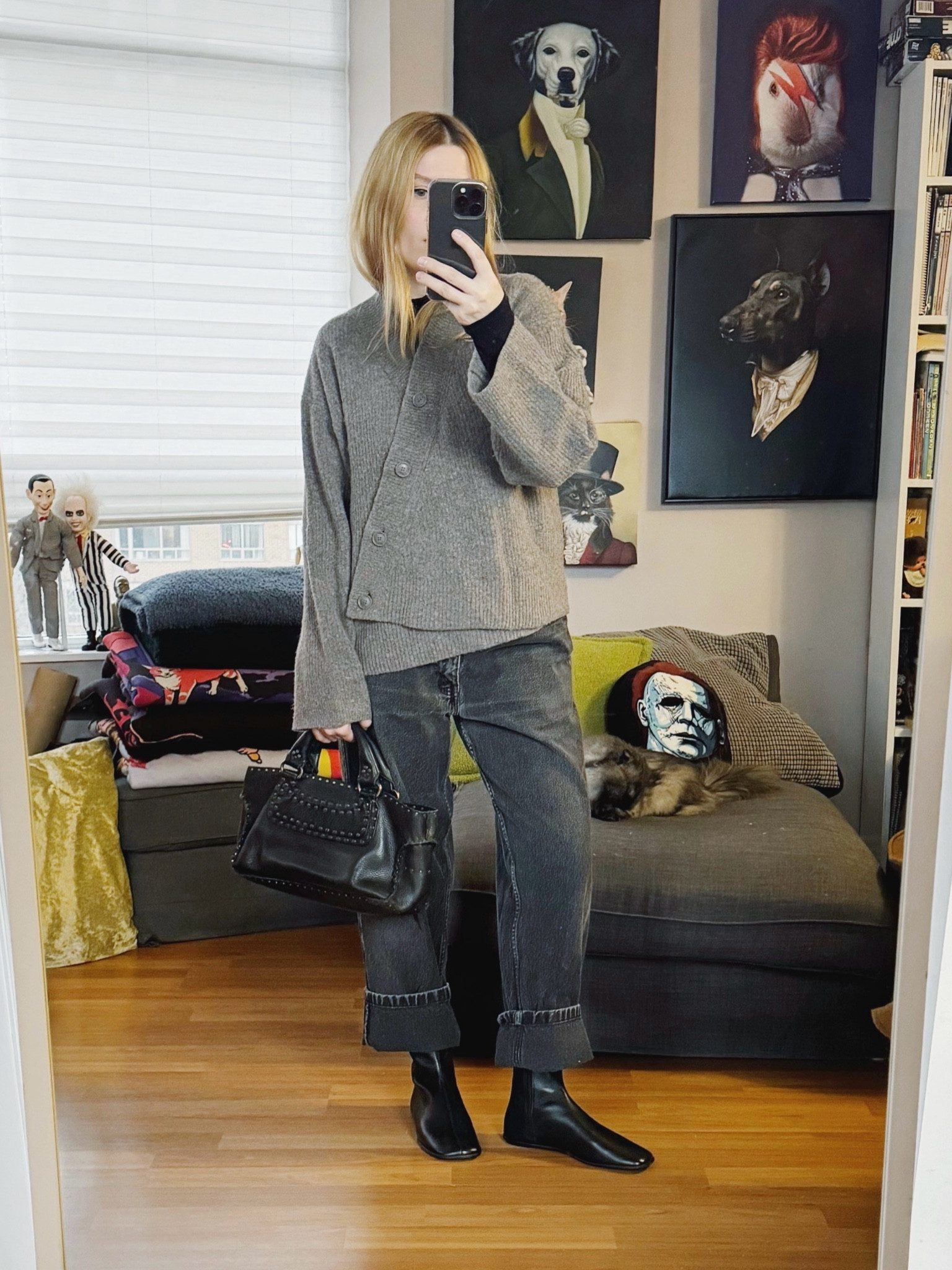 If have been wanting some flat leather sock boots that have the Row vibe minus the $2000+ price tag. I saw some at Mango and they kept selling out but I got lucky with a restock. They are exactly what I was looking for. 
Jeans and bag are vintage. 
•
#winteroutfit #celine #wintertrends #torontostylist #StyleOver40  #secondhandFind #fashionstylist #slowfashion #vintagestyle #fringejacket #FashionOver40  #vintagestyle #genX #genXStyle #shopSecondhand #genXInfluencer #genXblogger #secondhandDesigner 


#LTKStyleTip #LTKOver40 #LTKShoeCrush