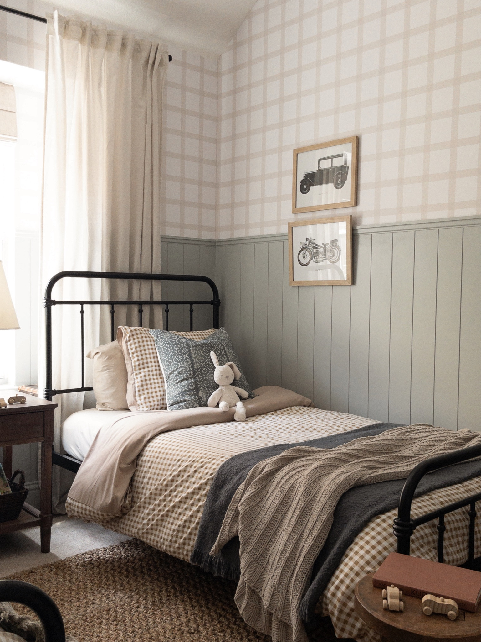 Boy’s bedroom / big kid room / shared bedroom / kids bedroom 

Neutral bedroom, vintage home, vintage style, traditional, transitional home, McGee and co, studio McGee look, home inspo, home decor finds, Small bedroom, small home inspo 



#LTKkids #LTKfamily #LTKhome