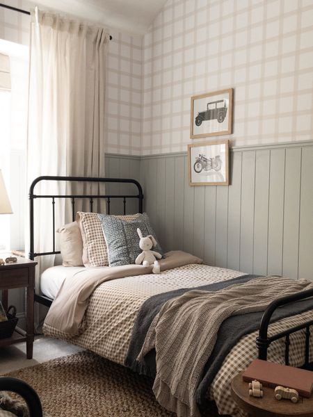 Boy’s bedroom / big kid room / shared bedroom / kids bedroom 

Neutral bedroom, vintage home, vintage style, traditional, transitional home, McGee and co, studio McGee look, home inspo, home decor finds, Small bedroom, small home inspo 



#LTKkids #LTKfamily #LTKhome