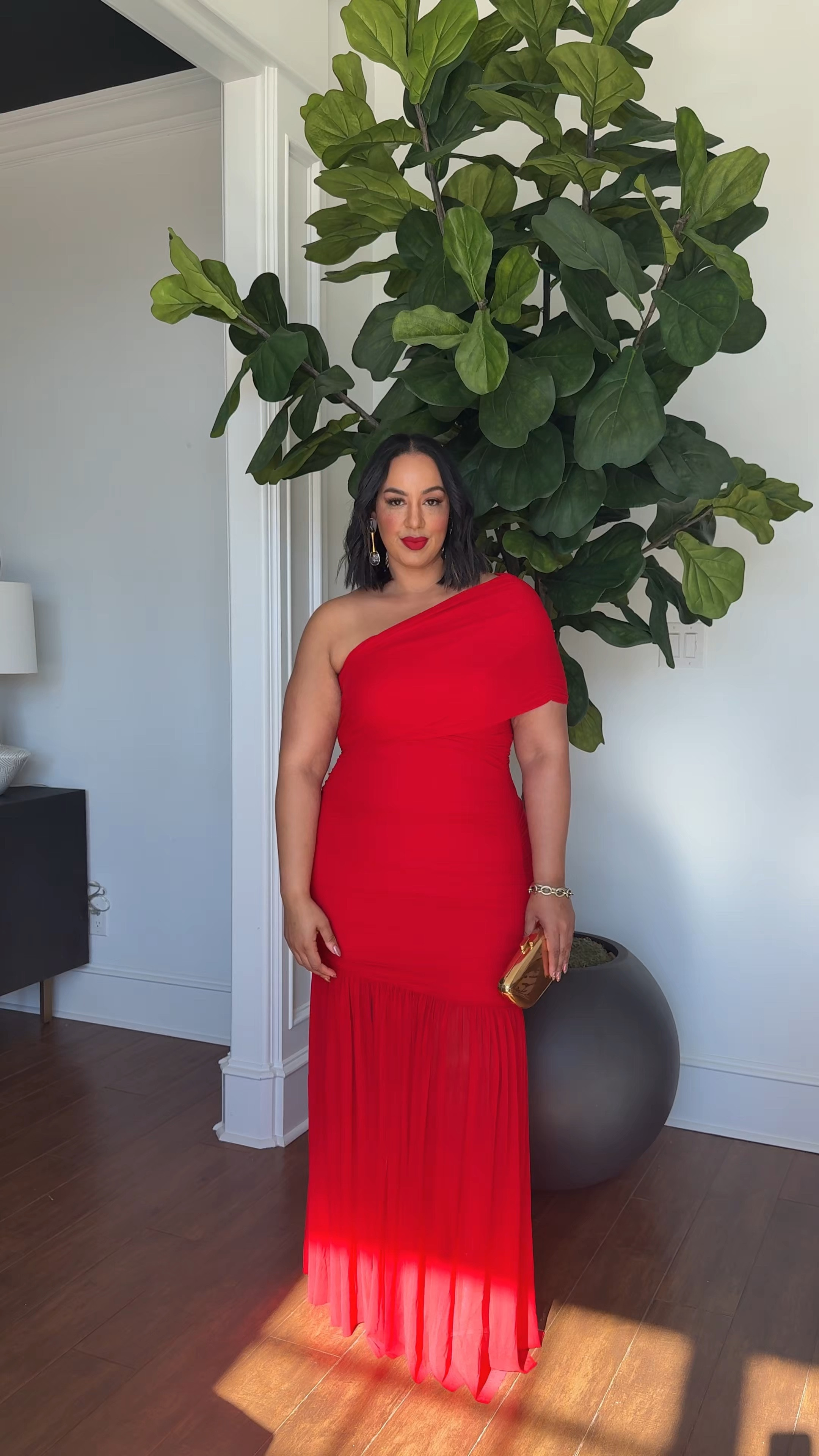 Wearing the viral amazon dress. It’s right at $59 and is a stunner. In wearing the xl 

#LTKMidsize #LTKPlusSize #LTKFindsUnder50