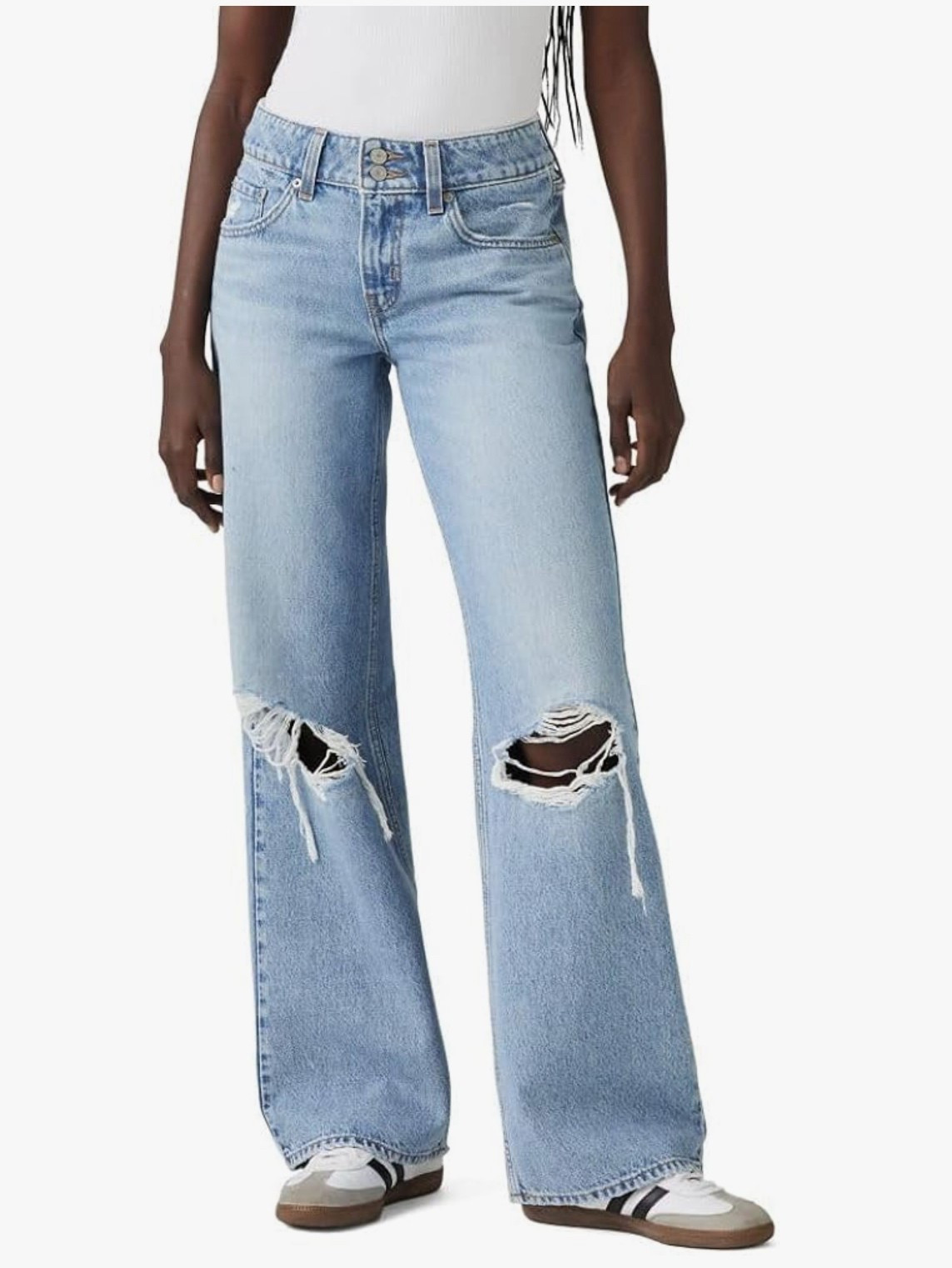 The best Levi jeans on sale! Snag a pair now before the sale ends! These don’t have a lot of stretch so if in between sizes, size up one! 

#LTKStyleTip #LTKFindsUnder100 #LTKSaleAlert