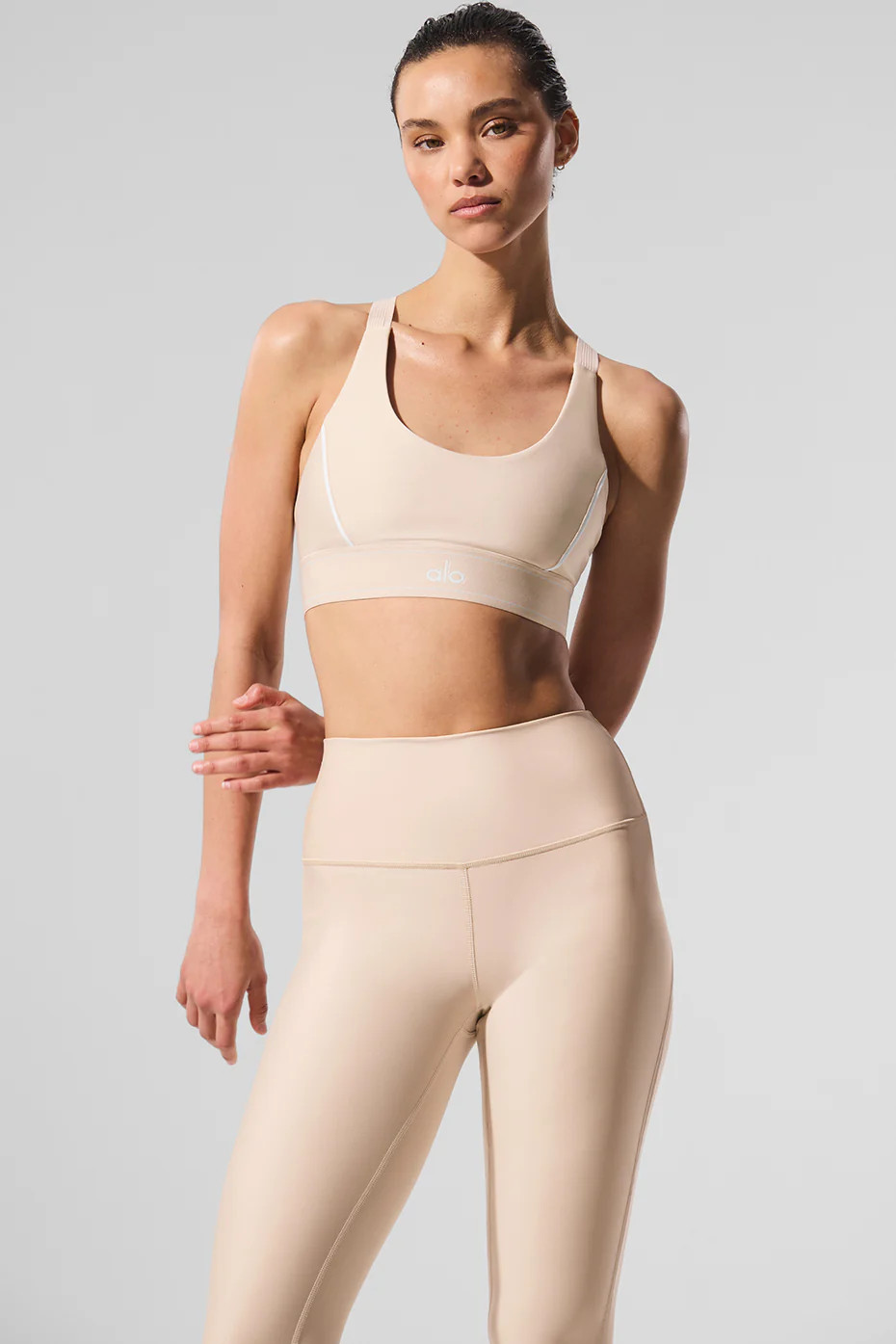 Airlift Intrigue Bra - Taupe | Alo Yoga