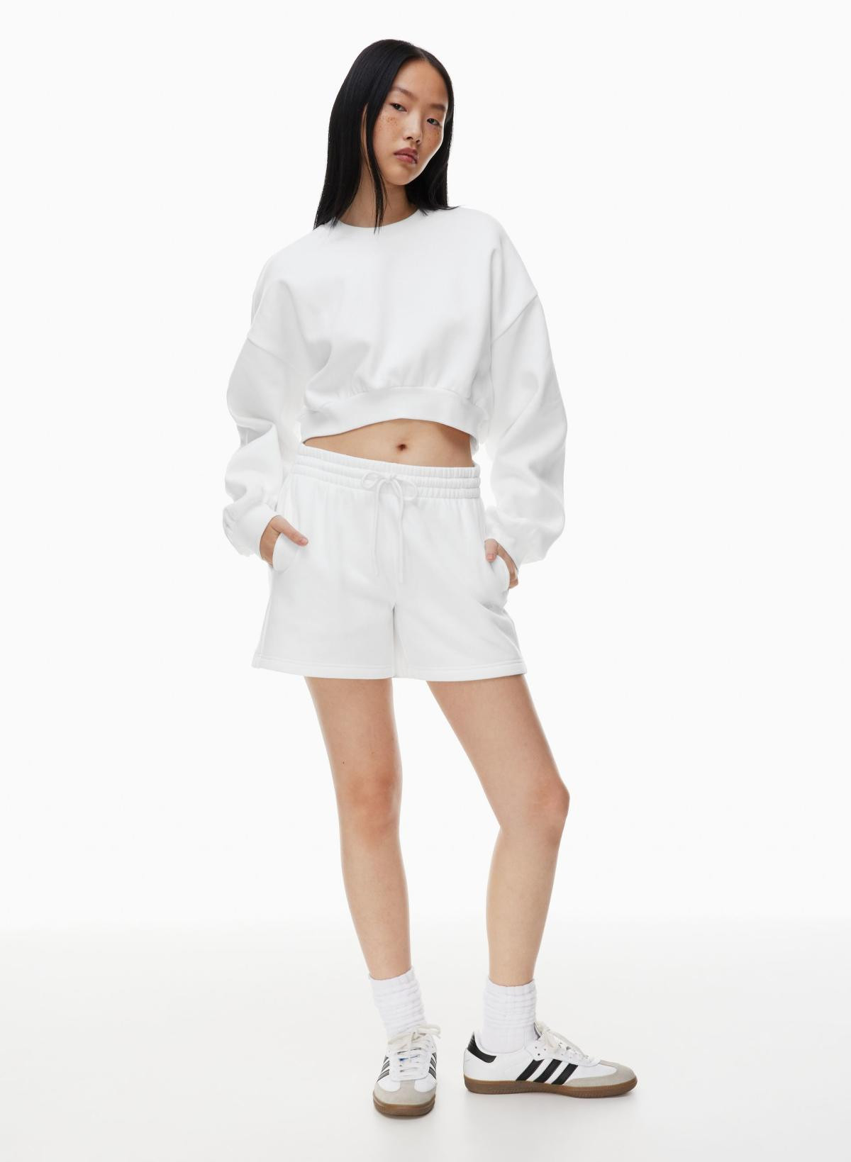 Aritzia Women's Cozy Sweatfleece Boyfriend Mid-Thigh Shorts in White | Small | Cotton/Polyester | Aritzia