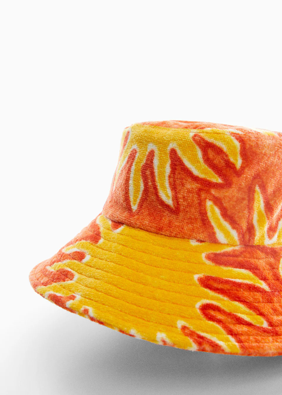 Printed terry cloth bucket hat -  Women | Mango United Kingdom | MANGO (UK)
