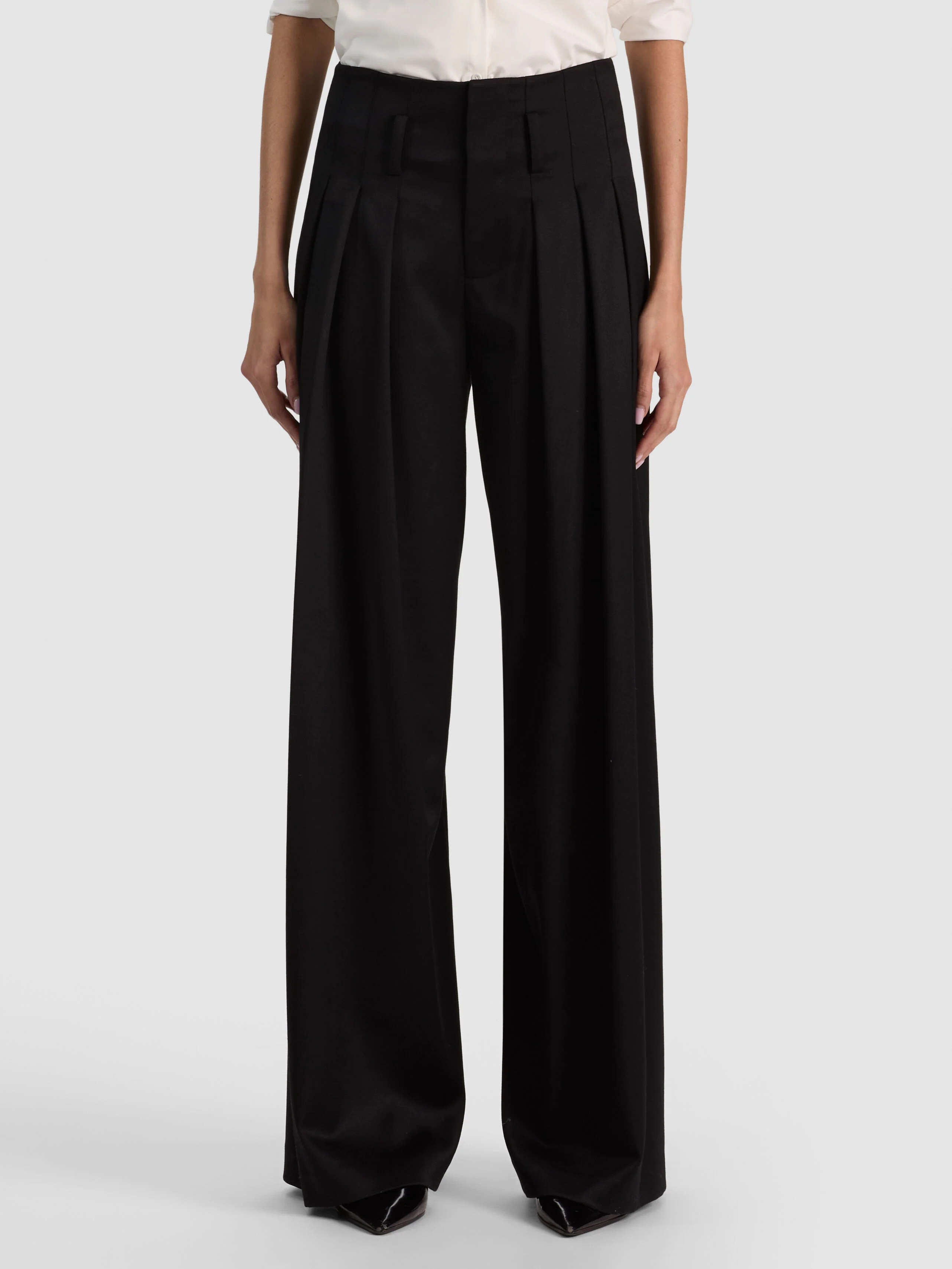 BENSON WOOL PLEATED PANT - BLACK | Alice + Olivia