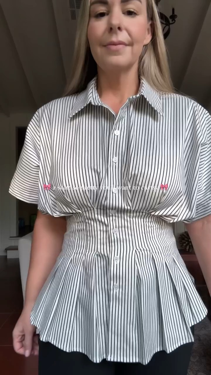 the waist snatch! 👏🏼 this top is the single most flattering thing that i’ve worn in a long time. so cute it makes me wanna curtsy. 🥹

AND! it also comes in a dress - both 🔗’d on my LTK!

#myanthropologie #workwear #ootdfashion