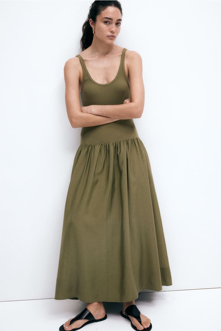 Dress with Flared Skirt - Khaki green - Ladies | H&M US | H&M (US + CA)