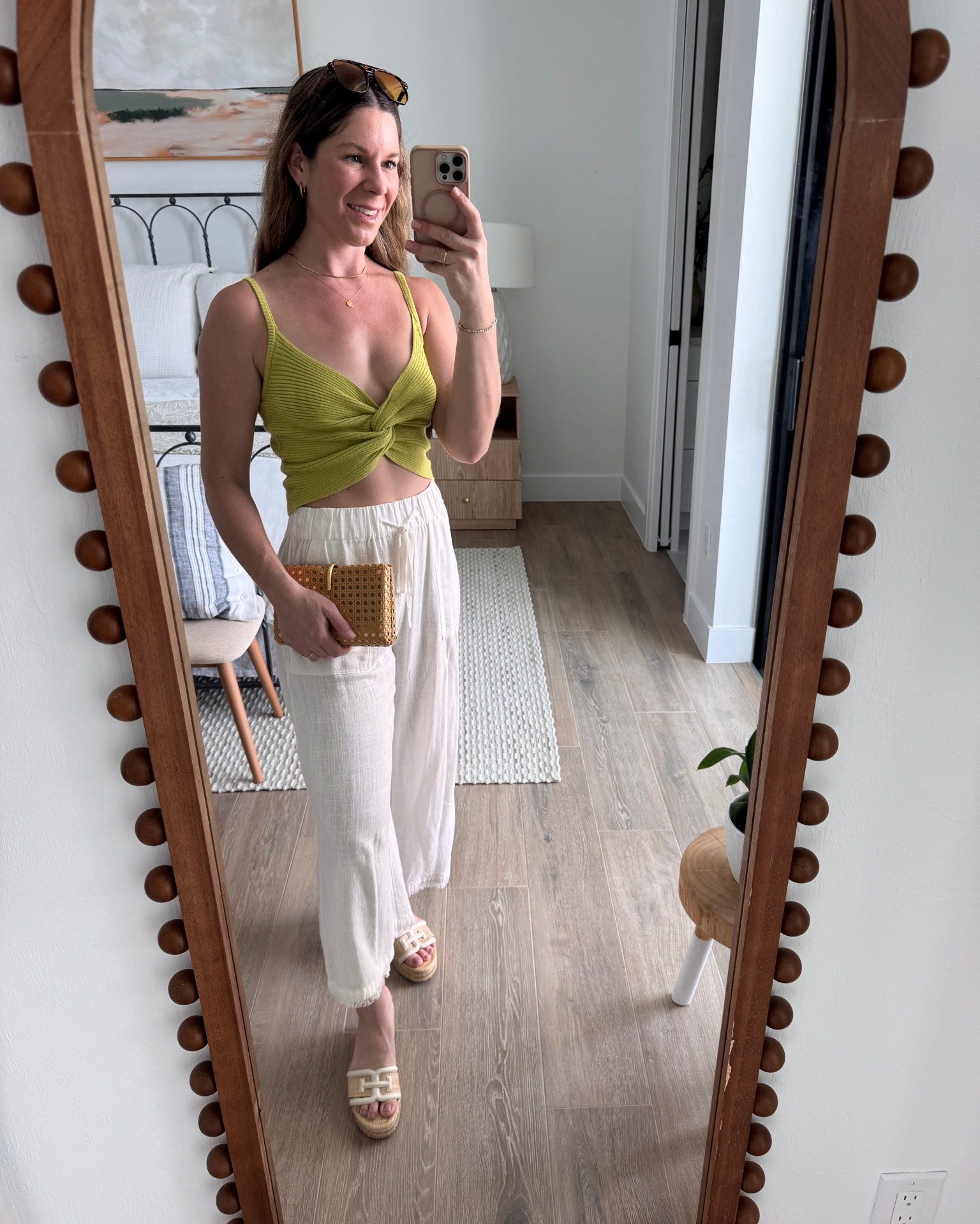 Sunday Lunch Date 🌴 

Love my new Sam Edelman sandals I scored at the dillards sale! I’m wearing a size 9 

This lulus top is the perfect lemon green for us warm autumn’s - I’m wearing a size small (small 🍈 🍈) 

Another beautiful day here in Southwest Florida ☀️