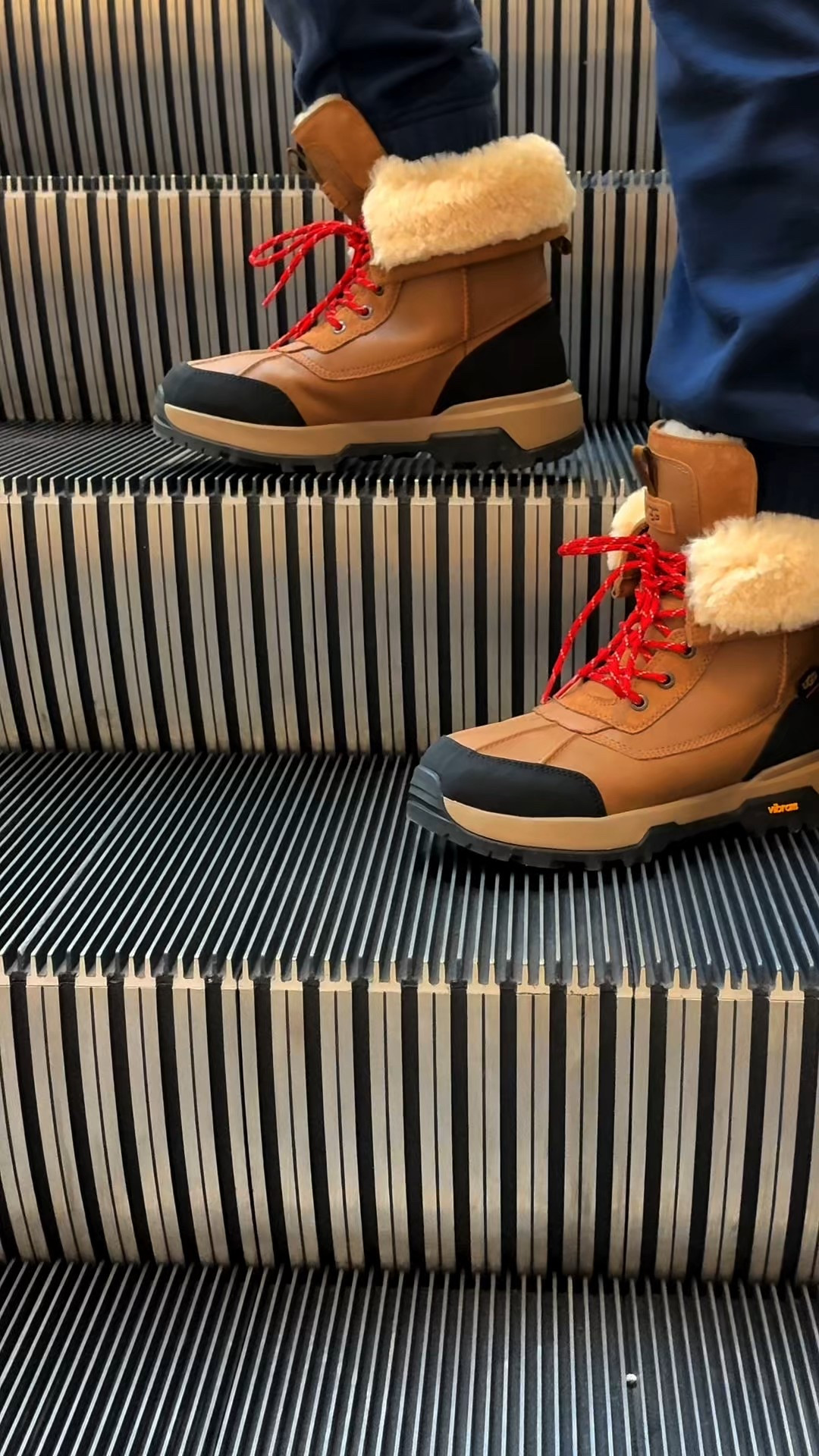 The quality… the sherpa… the details…
UGG ate with these.

The UGG Adirondack are Officially winter-approved.
Warm, waterproof, and cute? I’m obsessed 😍❄️


#LTKSeasonal #LTKOver40 #LTKMidsize