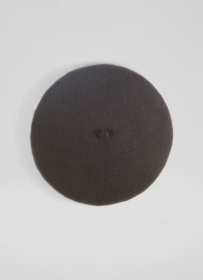 Elm Khaki Classic Beret | L.K. Bennett (UK)