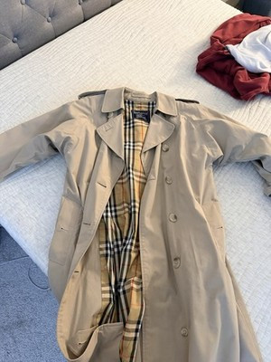 Authentic vintage Burberrys trench coat featuring the iconic Nova check lining. | eBay US