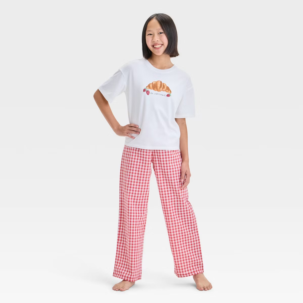 Girls' Short Sleeve Graphic T-Shirt and Pants Pajama Set - art class™ | Target