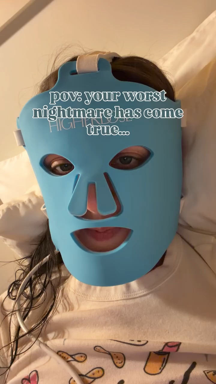 #ridgepartner | nothing worse than realizing your red light mask is dead when you’re traveling 😫…luckily, we came prepared

this little power bank has officially earned a permanent spot in my travel bag because apparently i’m not willing to sacrifice my skincare routine OR my phone battery while i’m away

consider this your sign to add one to your travel essentials - and yes, I’ve linked it for you to shop on my amazon storefront, tiktok showcase, ltk, and shopmy…really covered all the bases for you 🫶

what’s the ONE thing you refuse to travel without? 👀

#travelhacks #redlighttherapy #traveltips @ridge @stackinfluence #ridge 

portable charger, power bank, red light mask, travel beauty essentials, travel gadgets, skincare travel essentials, beauty tech