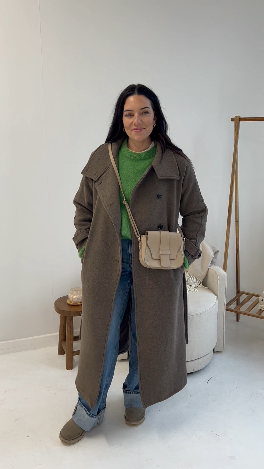 An everyday outfit you can feel nice in but practical enough for mum life. Comment LINK to get the outfit details straight to your DMs. 

I love adding a pop of colour to my outfit especially when the weather is so dull! Layering is great too for the unpredictable changes in temperature.  

I went for a longer length in this jeans as they are slightly cropped. I’m wearing a 10 extra long. Im 5ft7” and usually wear Long. 

