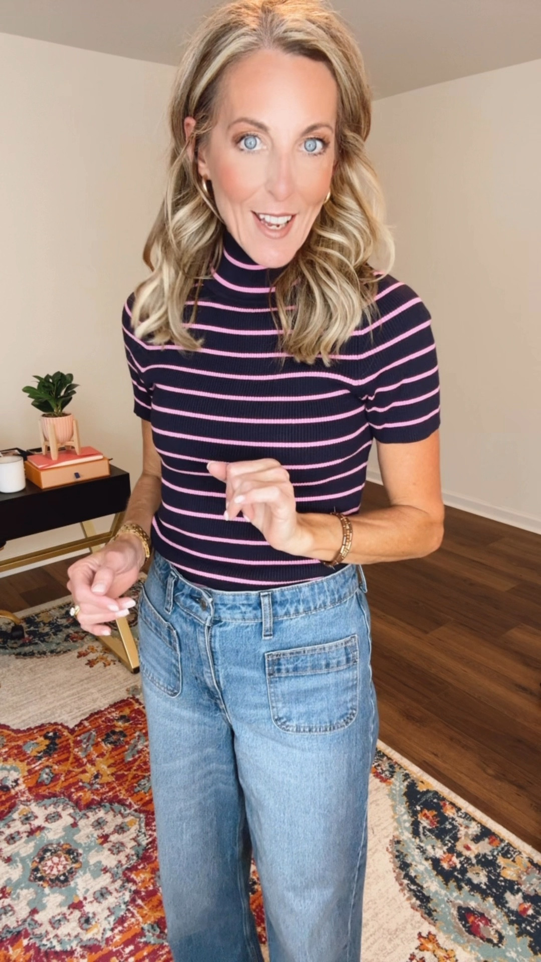 Preassembly less than $30 high-rise wide leg, patch front pocket pants, the perfect pants for all of your false sweaters, cute tops, and more this pair of pants comes in three different colors and will be your favorite… On high rotation go with your normal size perfect. these are perfect for work. 

#LTKMidsize #LTKStyleTip #LTKFindsUnder50