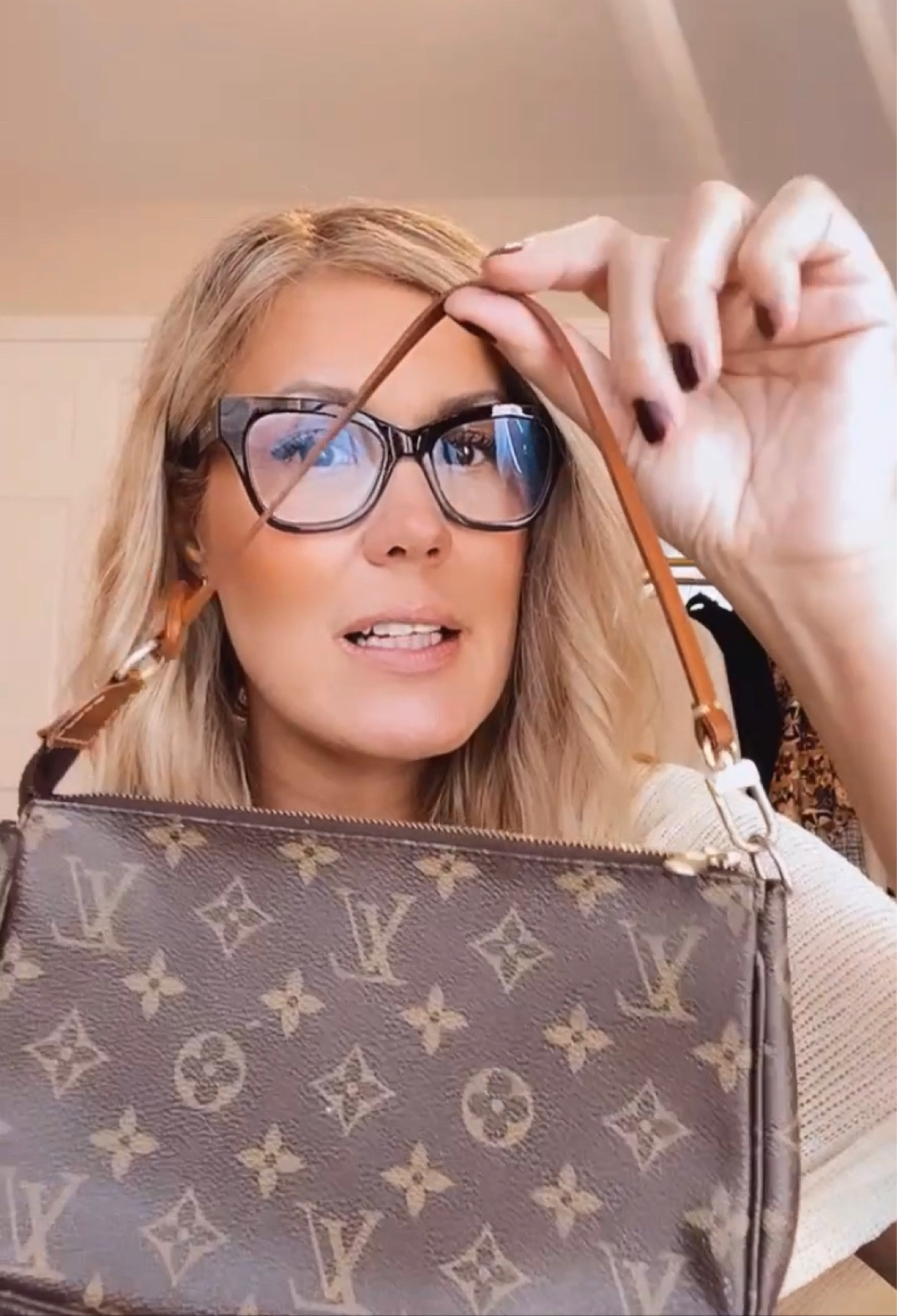 Louis Vuitton pochette 

#LTKstyletip #LTKitbag #LTKFind
