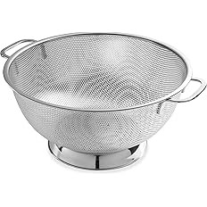 Amazon.com: Bellemain Metal Colander with Handle - Pasta, Spaghetti, Berry, Fruit, Vegetable, Kit... | Amazon (US)