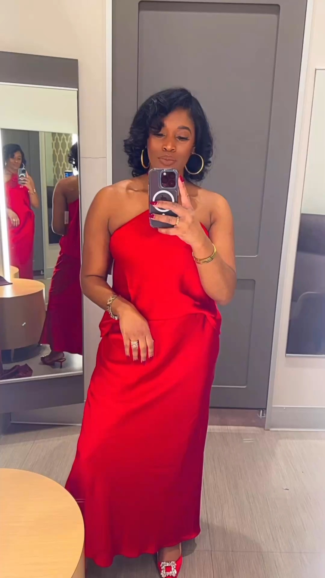 One red halter top, three fabulous Valentine’s-inspired looks! 💋

1️⃣ Flirty & Fun: Style it with a bubble skirt for a playful date night or Galentine’s celebration.
2️⃣ Chic & Sophisticated: Pair it with tailored trousers for a polished, modern vibe. Perfect for a romantic dinner or cocktails with friends.
3️⃣ Effortless Elegance: Dress it up with a satin maxi skirt for a sleek, timeless look that exudes glam.

Which look is your fave? 

#LTKFindsUnder100 #LTKParties #LTKSeasonal
