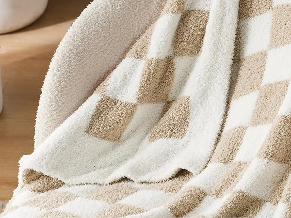 Bedsure Checkered Throw Blanket - Super Soft Knit Breathable Throw Blanket, Warm Cozy Fluffy Ligh... | Amazon (US)