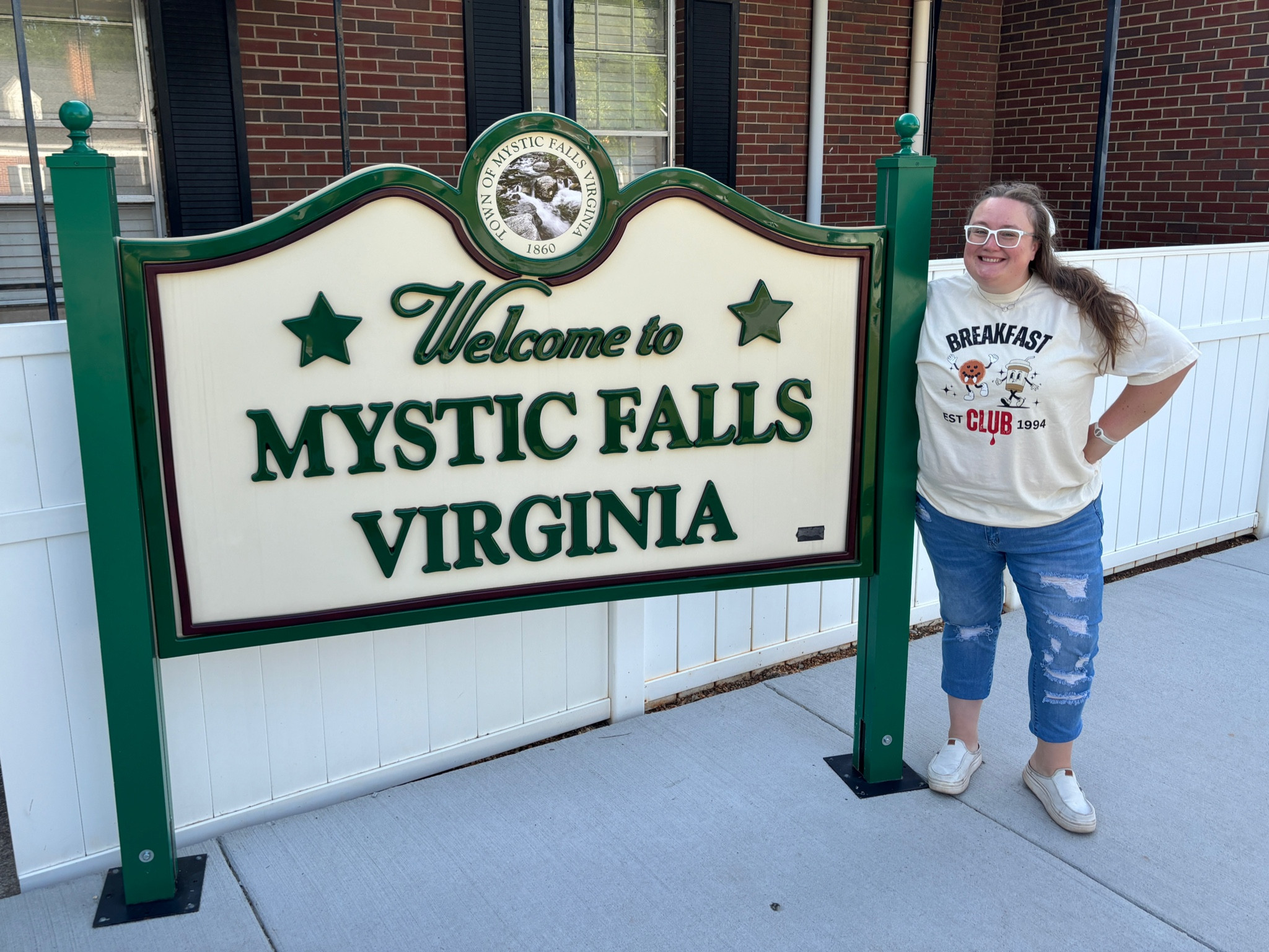 Welcome to Mystic Falls! #thevampirediaries #convingtongeorgia 

#LTKPlusSize