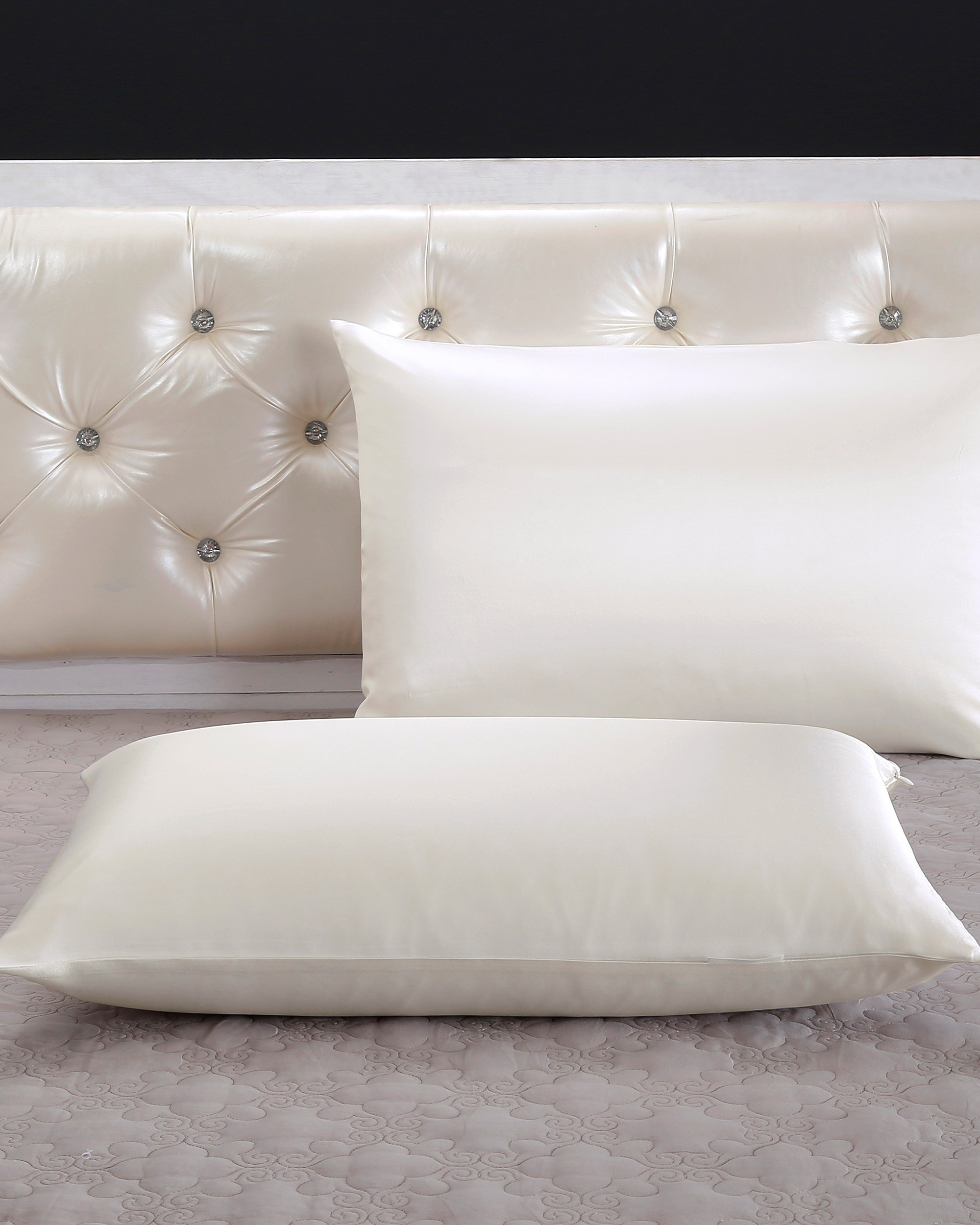 19 Momme Terse Silk Pillowcase with Hidden Zipper | LilySilk