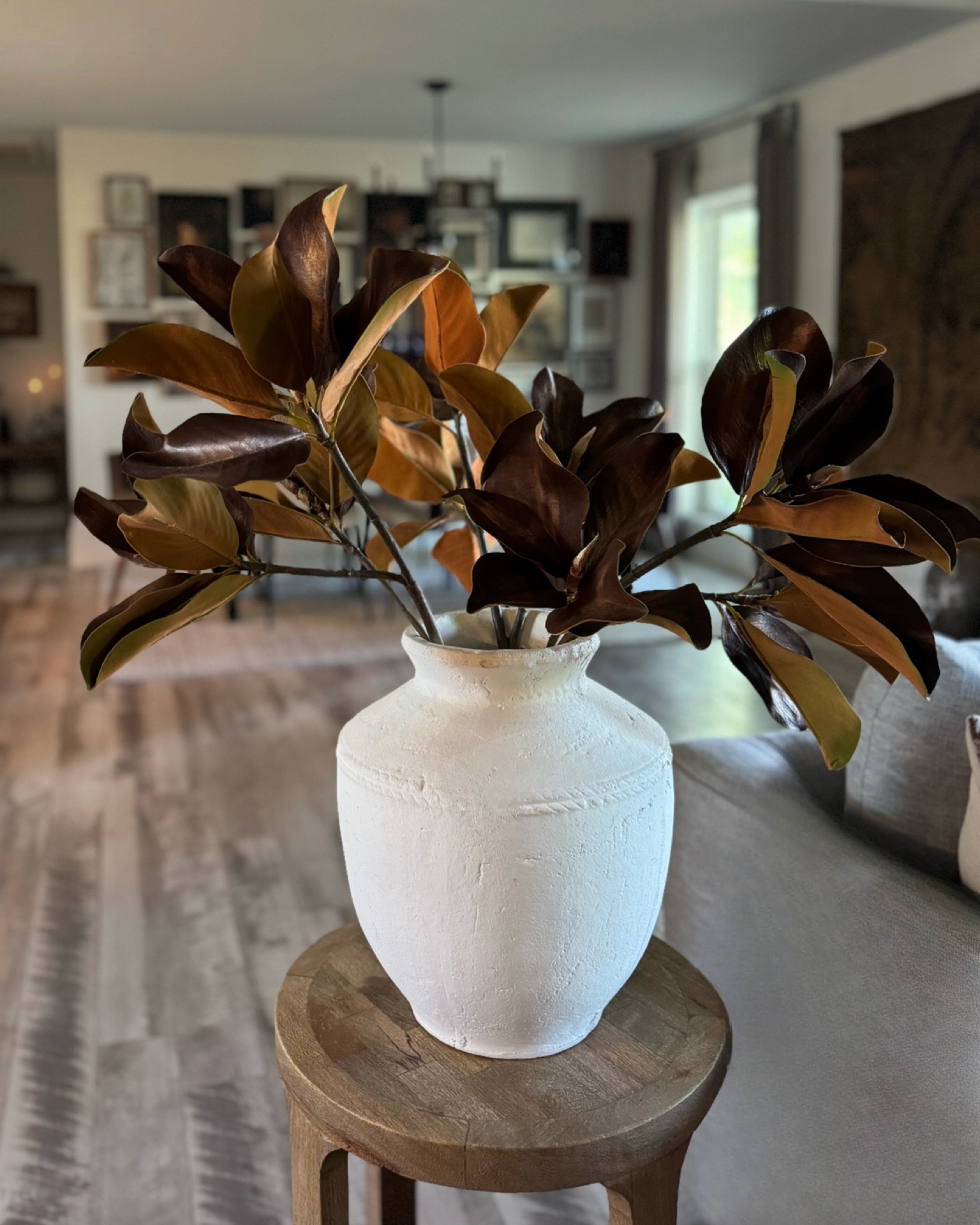 These Warm Aged Fake Magnolia Leaf Branch are stunning! Nothing says hello fall like these gorgeous warm earth tones! Each branch is 38.5"

#afloral #fauxstems #magnoliabranches #warmtones #richbrown #fall #fallstems #homedecor #falldecor #interiordesign #cozyseason #cozy #crispmornings

#LTKSeasonal #LTKVideo #LTKHome