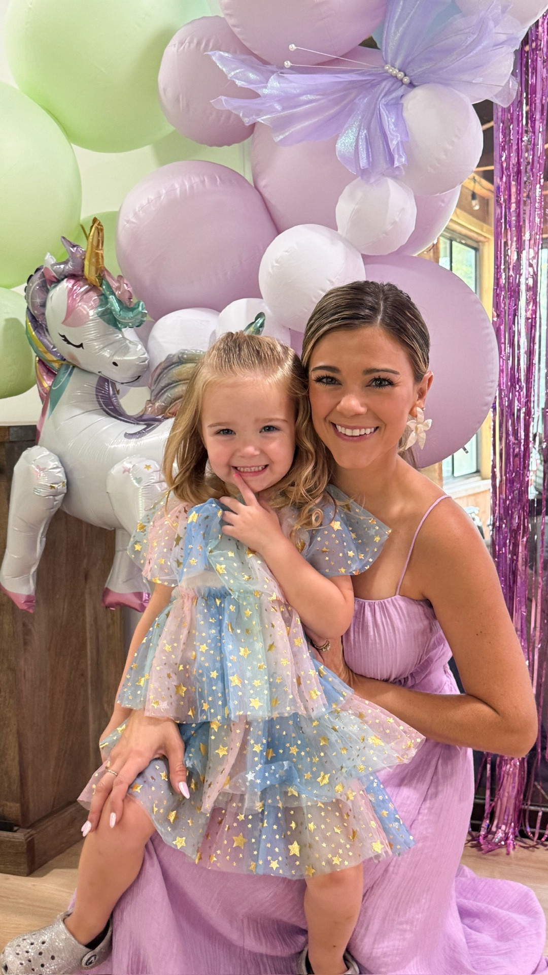 These saved me $100s on balloons for Hunters birthday party, just wish I knew about them sooner for other parties🎈
Reusable, durable and so stinkin cute, I can’t get enough of these! To my local balloon girls, I love you and will still use you, just not as much 😘

#LTKKids #LTKmomlife #LTKHome