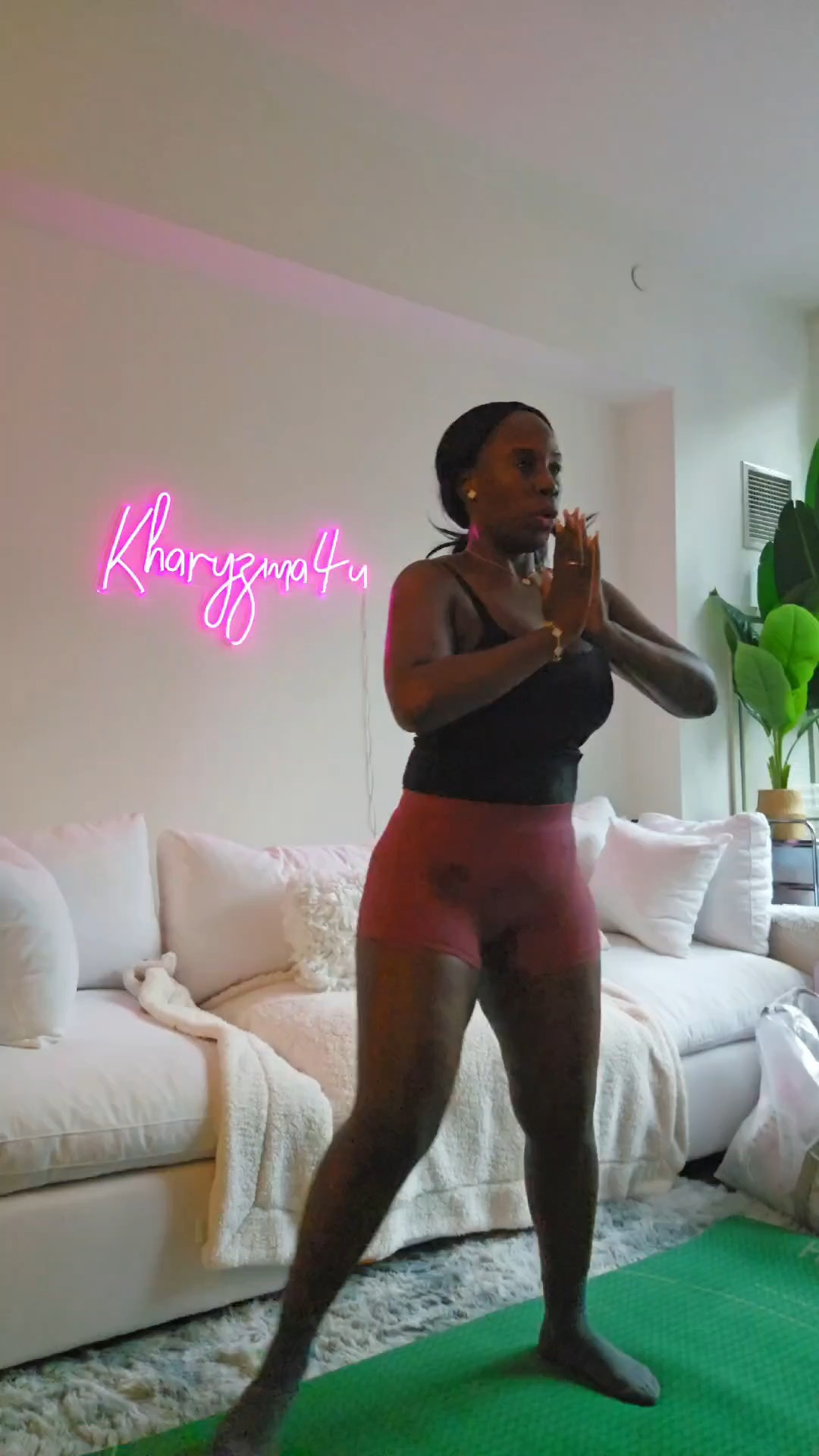 Work Out with me even though I'm feeling a little under the weather. 

#LTKdayinmylife #LTKfitnessgoals #LTKActive
