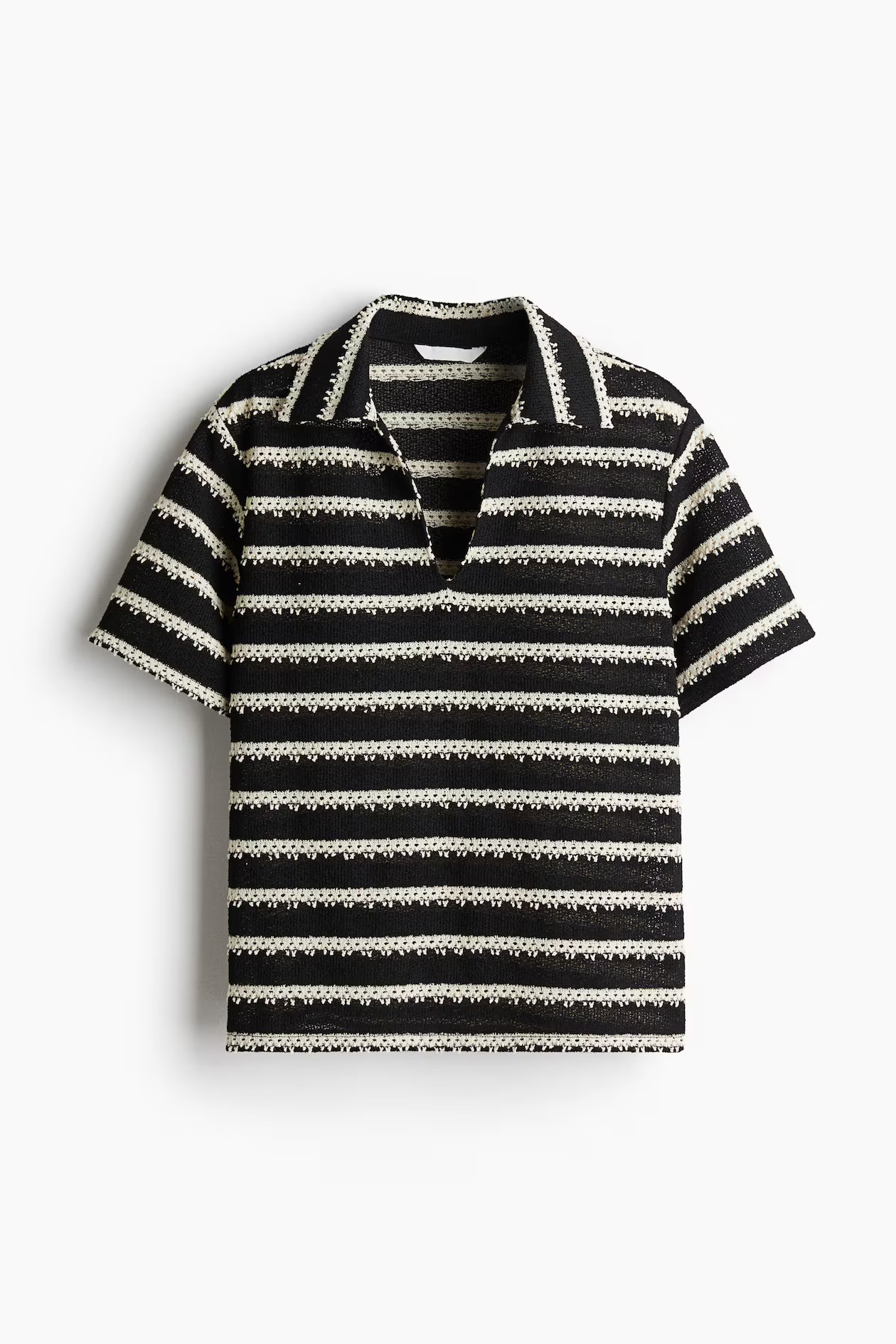 Collared knitted top | H&M (UK, MY, IN, SG, PH, TW, HK)