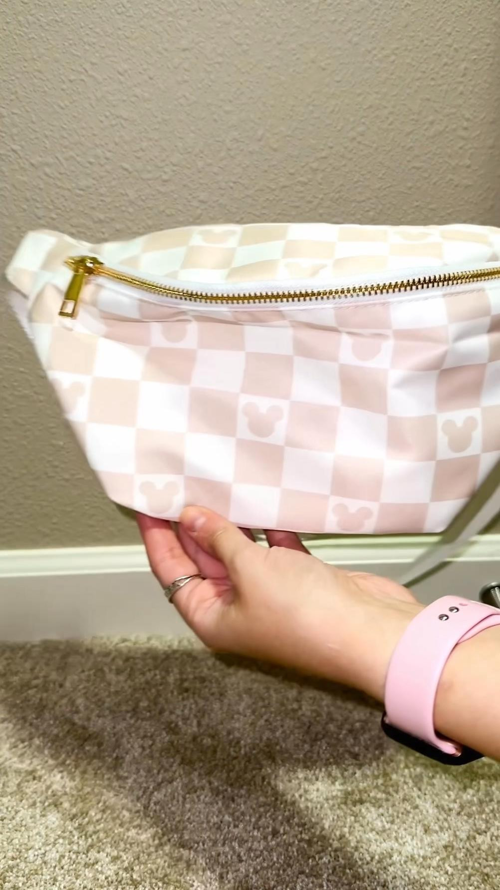 The cutest neutral Disney bag! The quality is amazing, perfect size, and a great price! 

#LTKTravel #LTKStyleTip #LTKFindsUnder50