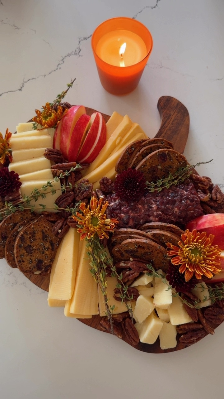 pumpkin shaped cheese board 🎃

#LTKHalloween #LTKSeasonal #LTKHome