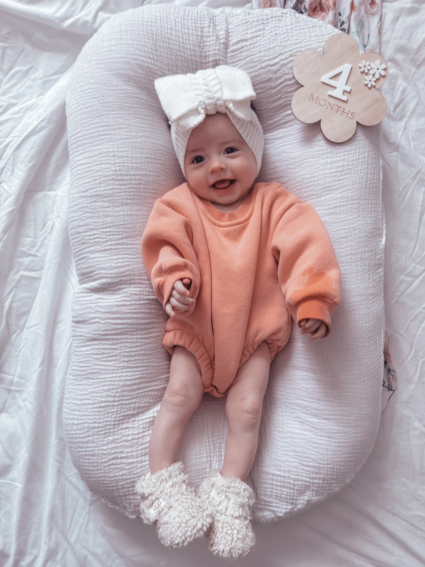 four months of Poppi and she’s already a decisive queen, a smiley girl and the biggest yapper… like she’s got a full schedule of things to tell us. we are all so in love with her. 🥹💬✨

this little fit from @balancedbabyboutique is giving cozy, cute and girly 🤍 thanks for keeping our family comfy

click the link in my bio to shop these photos on our LTK & Amazon Storefront