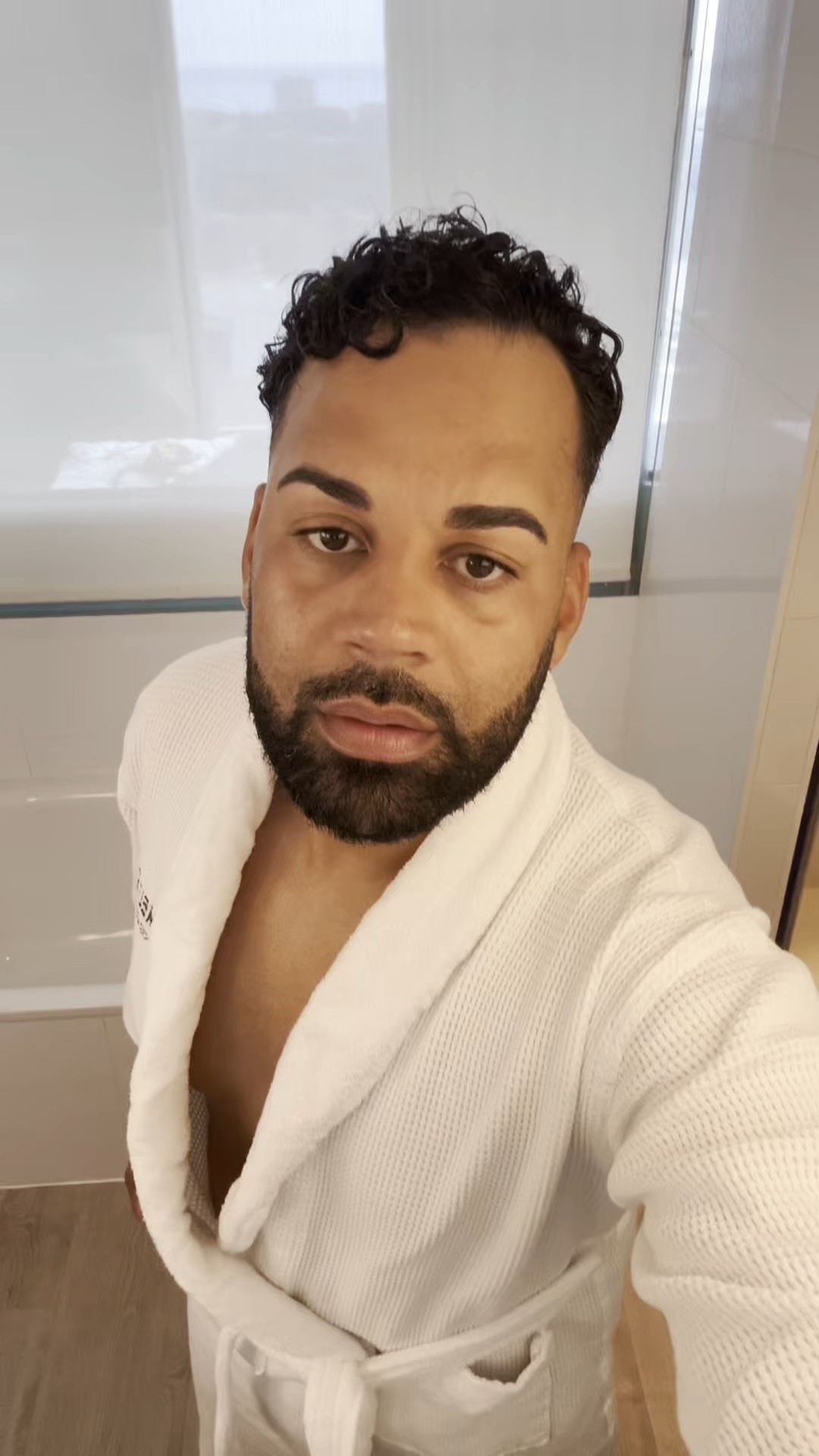 Dressing gown: questionable.
The outfit: elite. 👌🏼

I genuinely didn’t think I was a check set kinda guy… but River Island changed that. Already planning how I’ll wear these as separates too, because we love a versatile king.

Also, hotel robes are either luxuriously perfect or aggressively cropped. There’s no in between and this one left nothing to the imagination 😂

Are you into the matching set life or is this still a hard no for you? Let me know in the comments 🖤👇

#mensfashionstyle #checkeditout #twopieceset #riverislandstyle #menswearinspo #ootdmen #vacationfit #elevatedcasual #styledformyself #dressedforthemoment #summermenswear #fashionreel #ukmensstyle #whatimwearingtoday

#LTKmens #LTKtravel #LTKuk