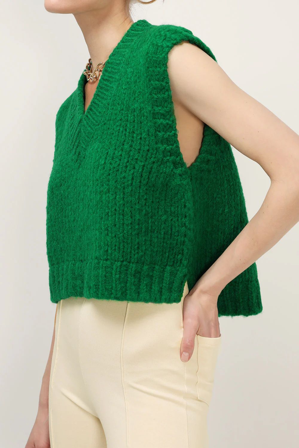 Alice Fuzzy Knit Vest | Storets (Global)