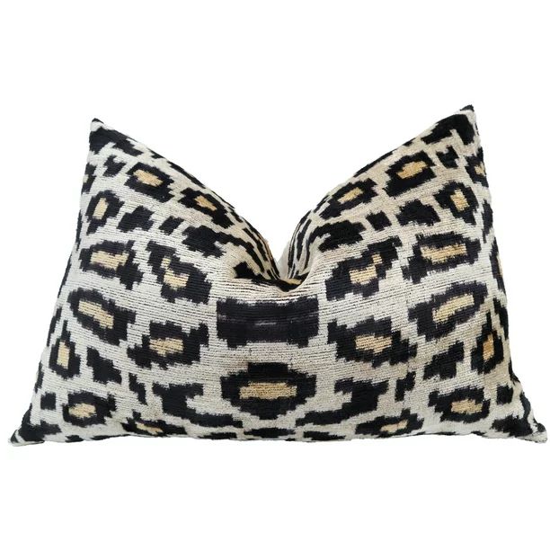Canvello Luxury Tiger Print Black Silk Pillows - 16x24 | Walmart (US)