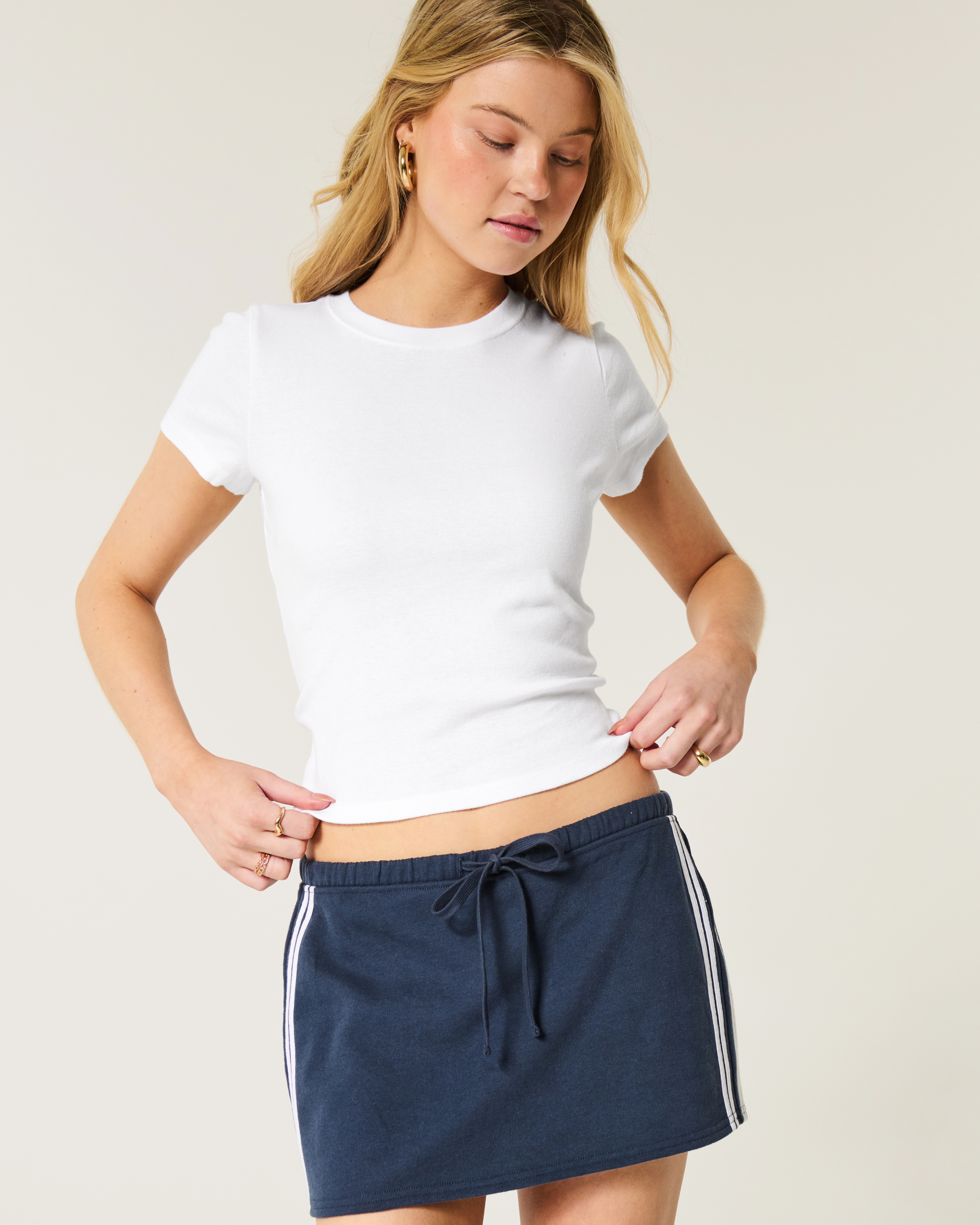 Crew Baby Tee | Hollister (US)
