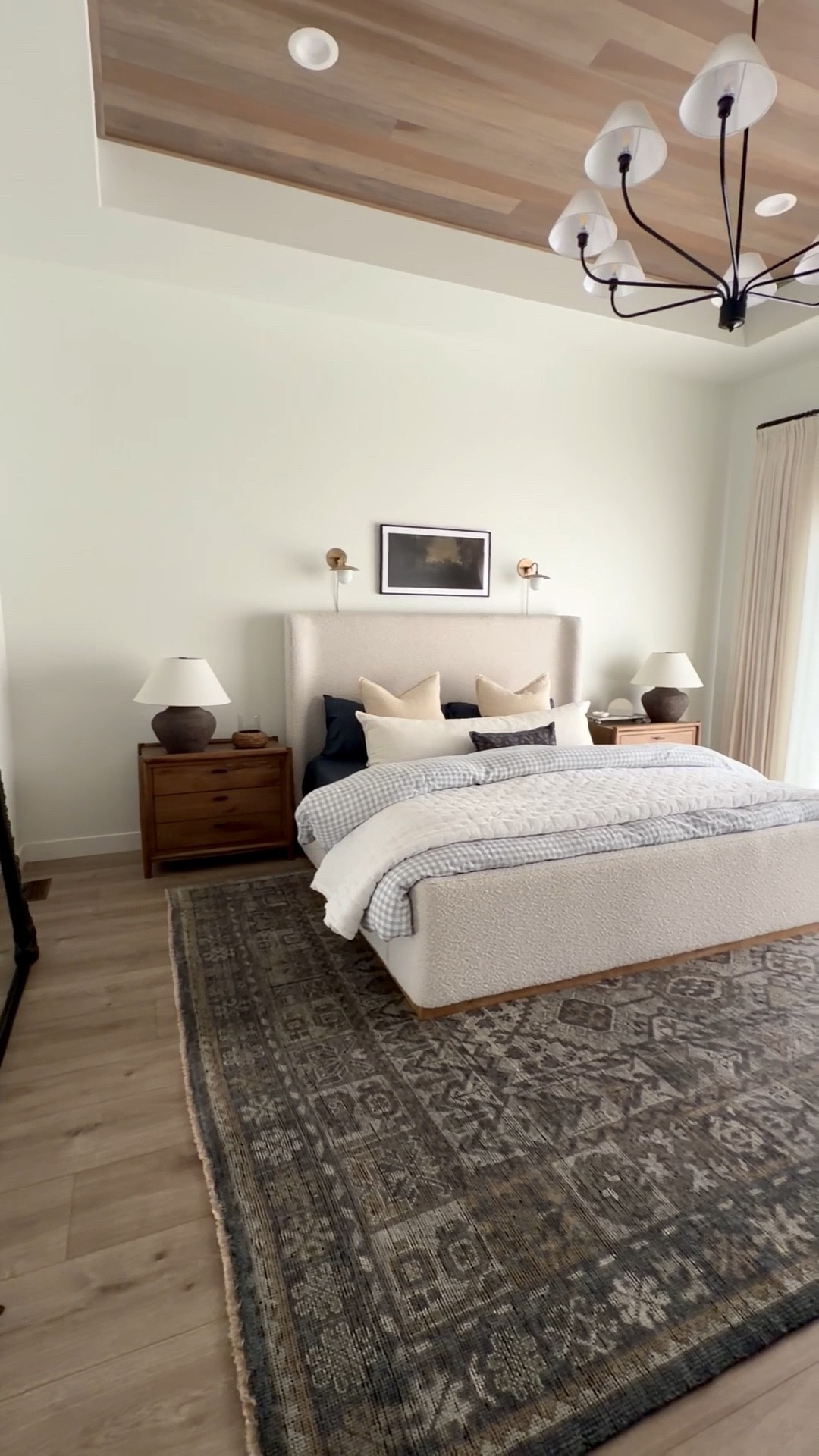 Shop our bedroom!

#LTKHome