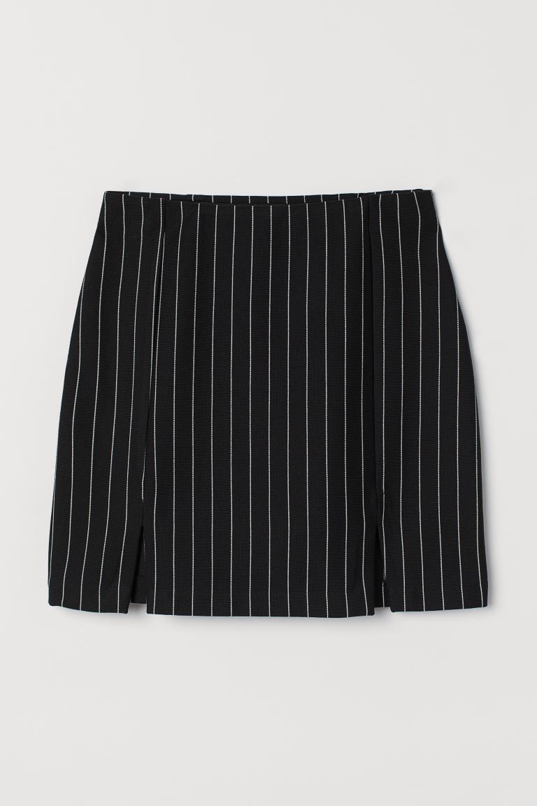 Short skirt | H&M (UK, MY, IN, SG, PH, TW, HK)