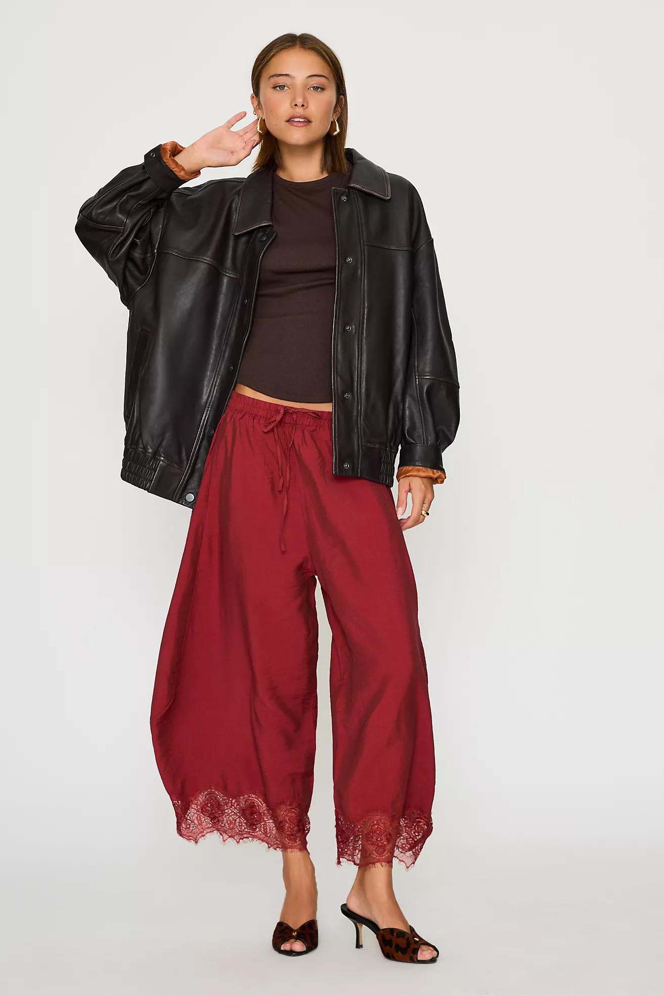 By Anthropologie Reverie Cropped Lace-Hem Trousers | Anthropologie (UK)