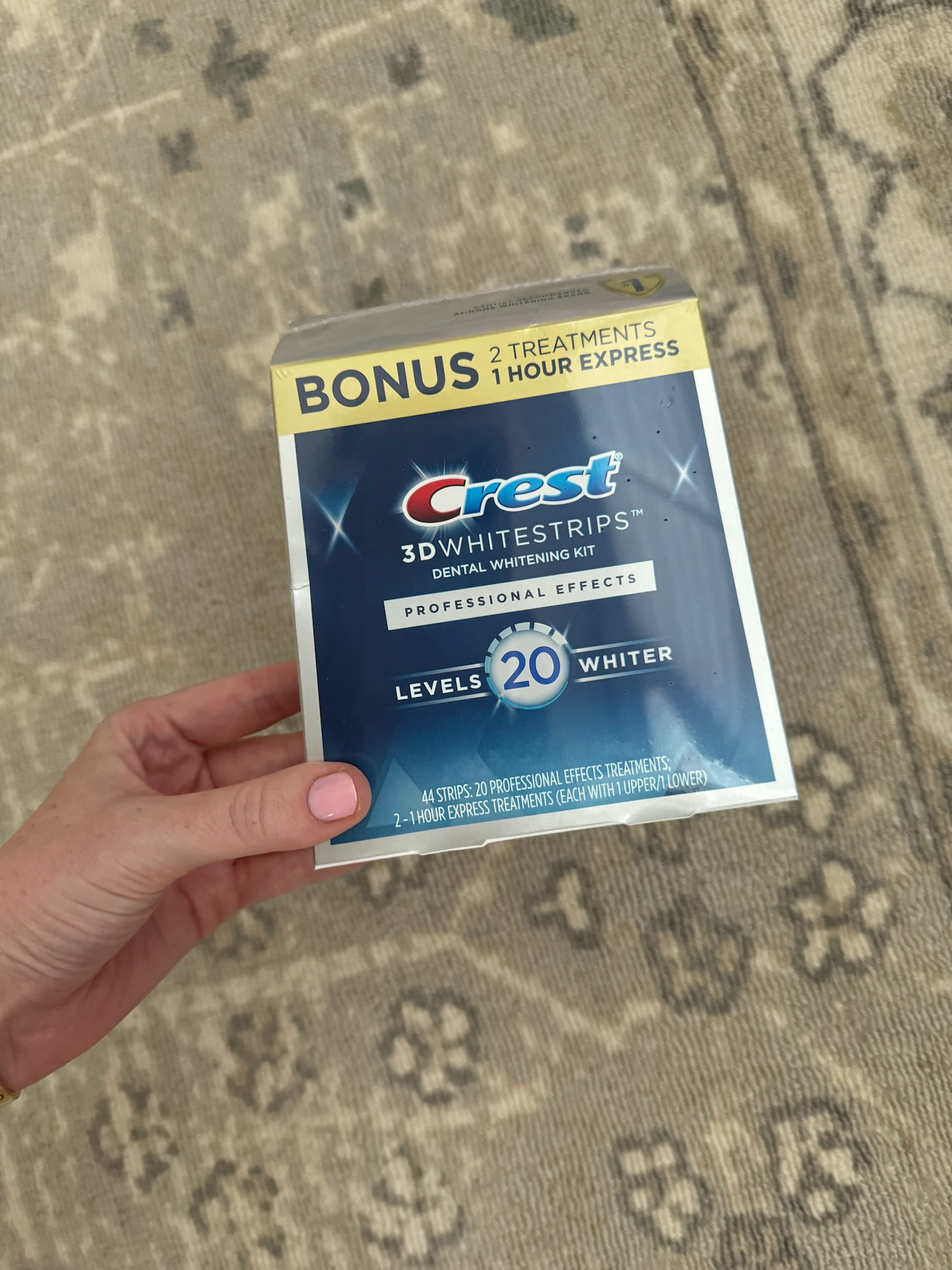 The best teeth whitening strips! Beauty essentials // teeth whitening // crest whitestrips 

#LTKBeauty #LTKSeasonal