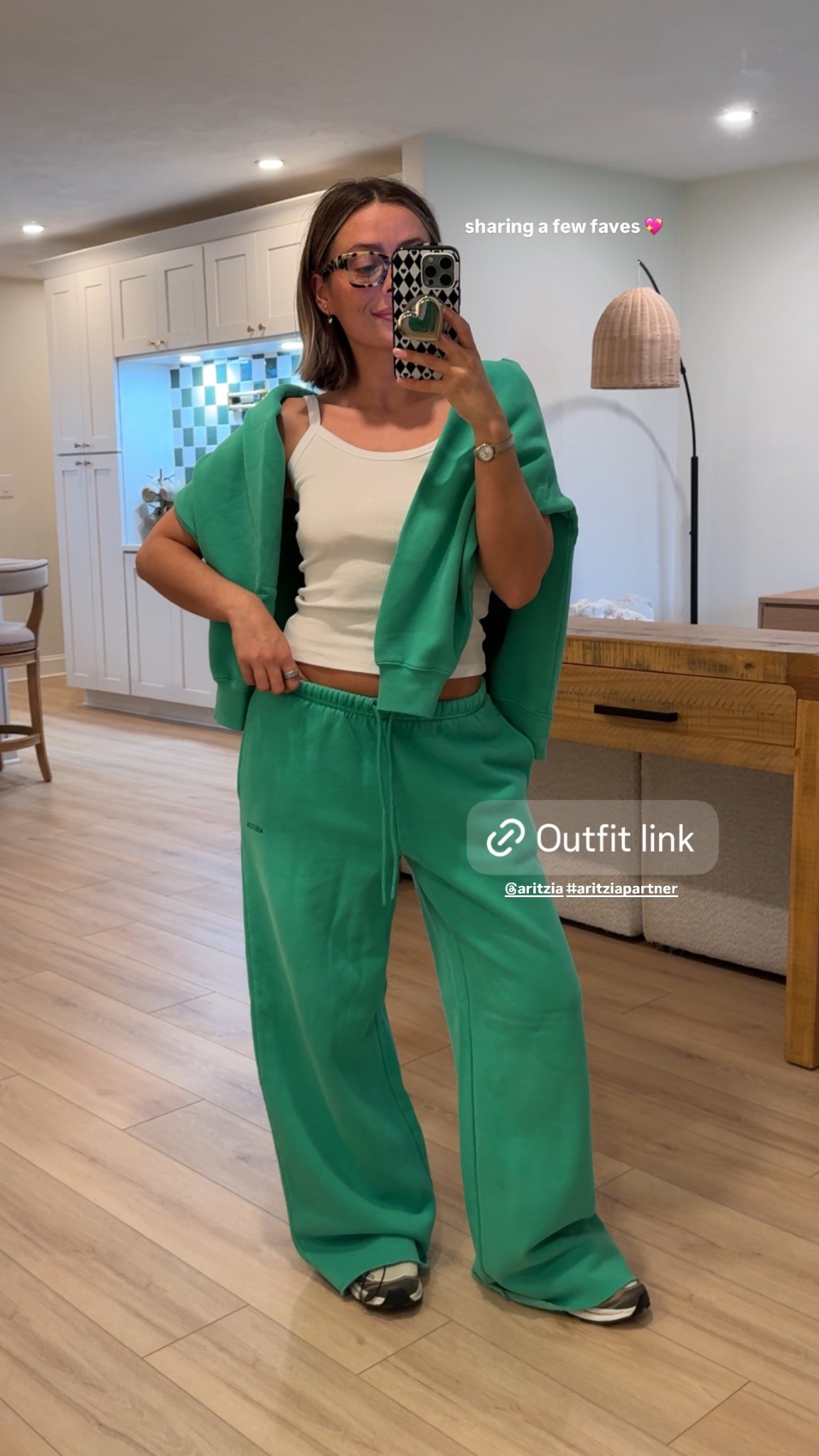 I’m wearing a small in all 3! @aritzia #aritziapartner 

#LTKStyleTip #LTKFindsUnder100