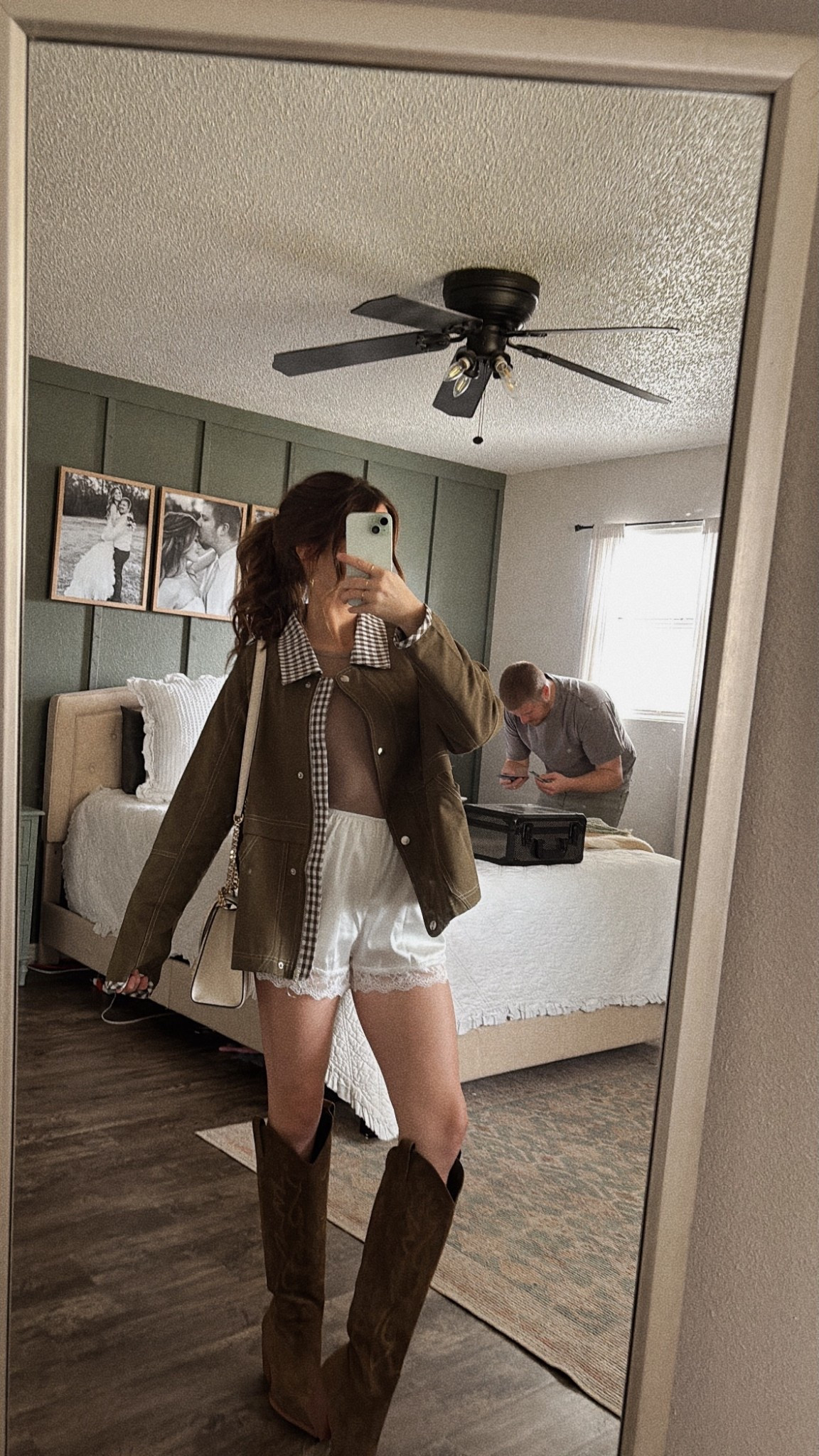 two things I’m currently obsessed with, these boots and this jacket🫶🏼

#LTKShoeCrush #LTKStyleTip #LTKSaleAlert