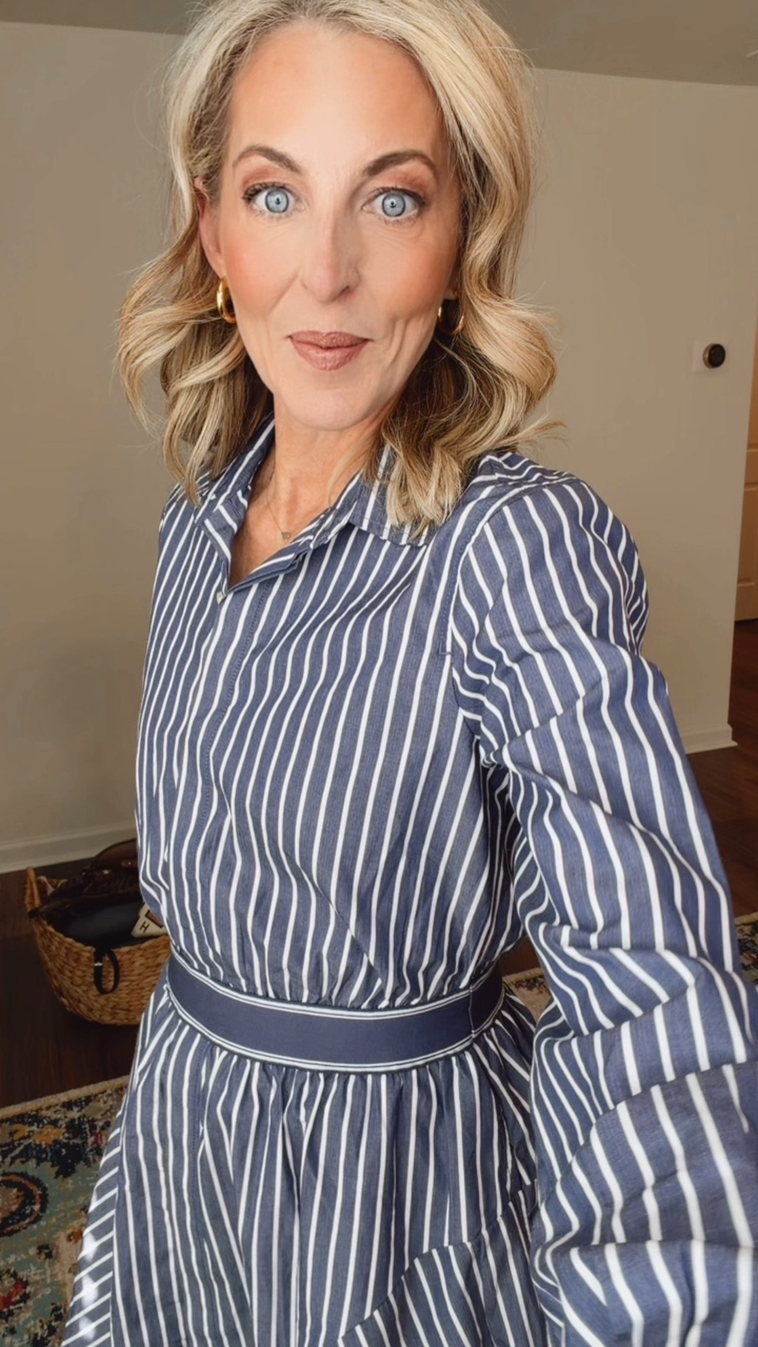 
This is the dress that puts the rest of your closet on notice.
Free Assembly’s Mini Shirtdress brings effortless menswear-inspired charm with classic stripes, balanced perfectly by a flirty flared skirt and shorter, feminine silhouette. The elastic waistband adds just the right amount of definition, creating a flattering fit that’s both comfortable and chic. Easy, timeless, and endlessly wearable—this is one of those throw-on-and-feel-put-together pieces you’ll reach for again and again.