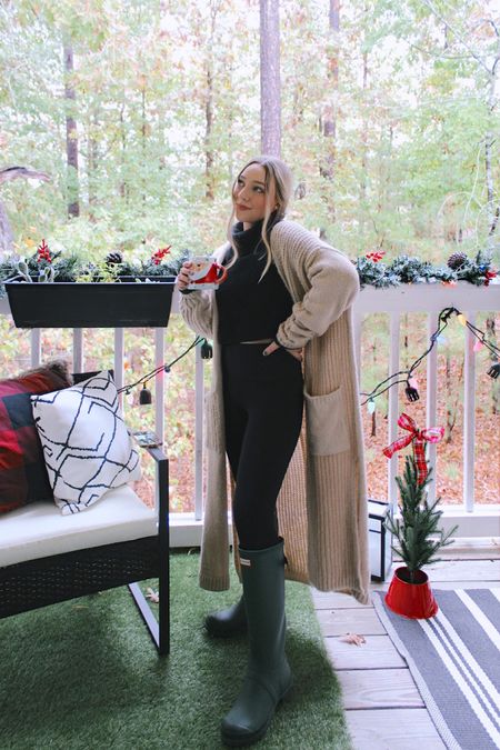 My favorite little winter casual look!  Such good staples for this season and I’ll definitely be repeating these items over and over again.

Wearing an XS in the cardigan. It is very oversized so size down  

#LTKHoliday #LTKstyletip #LTKSeasonal