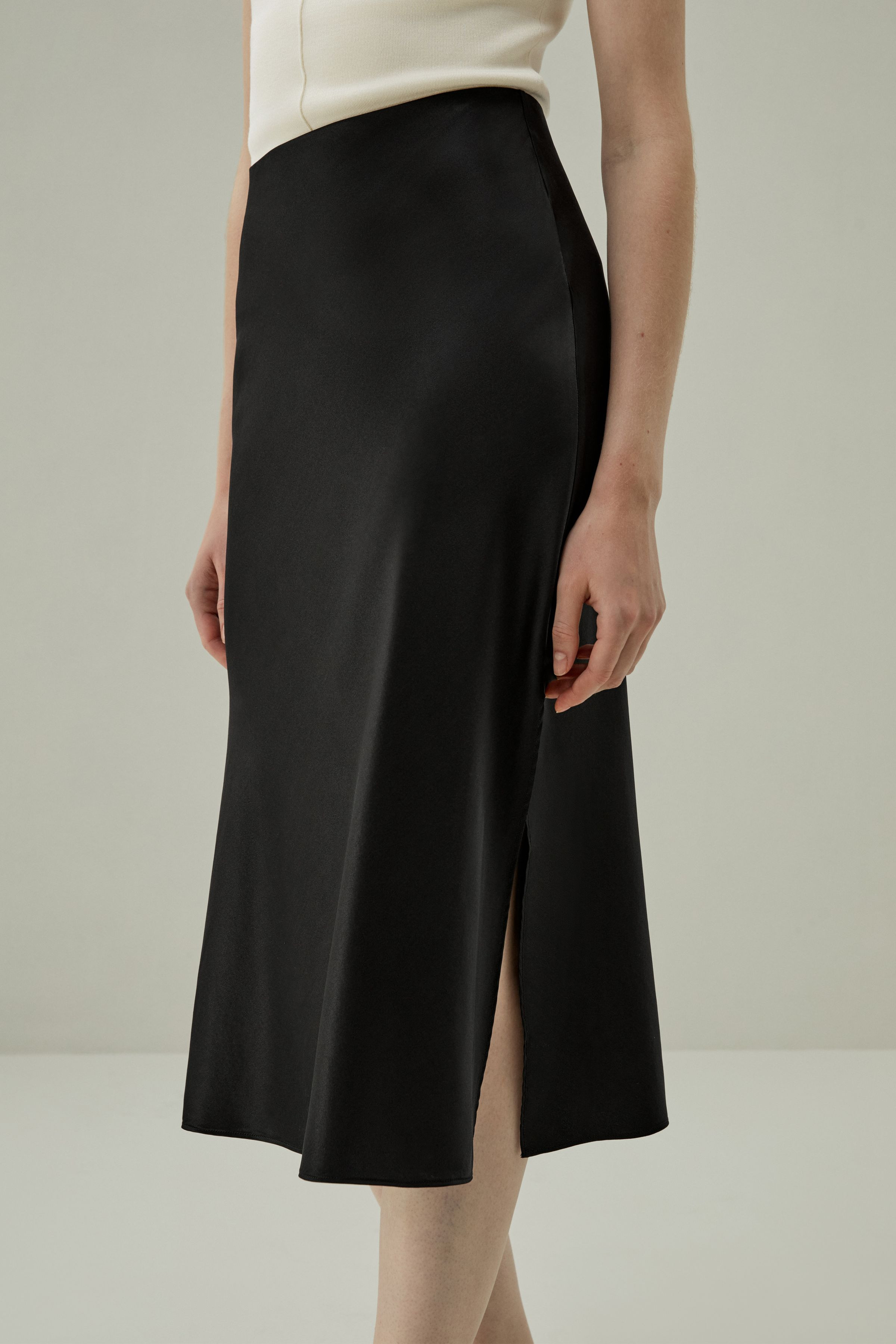 Minimalist Aesthetic Silk Poppy Skirt | LilySilk
