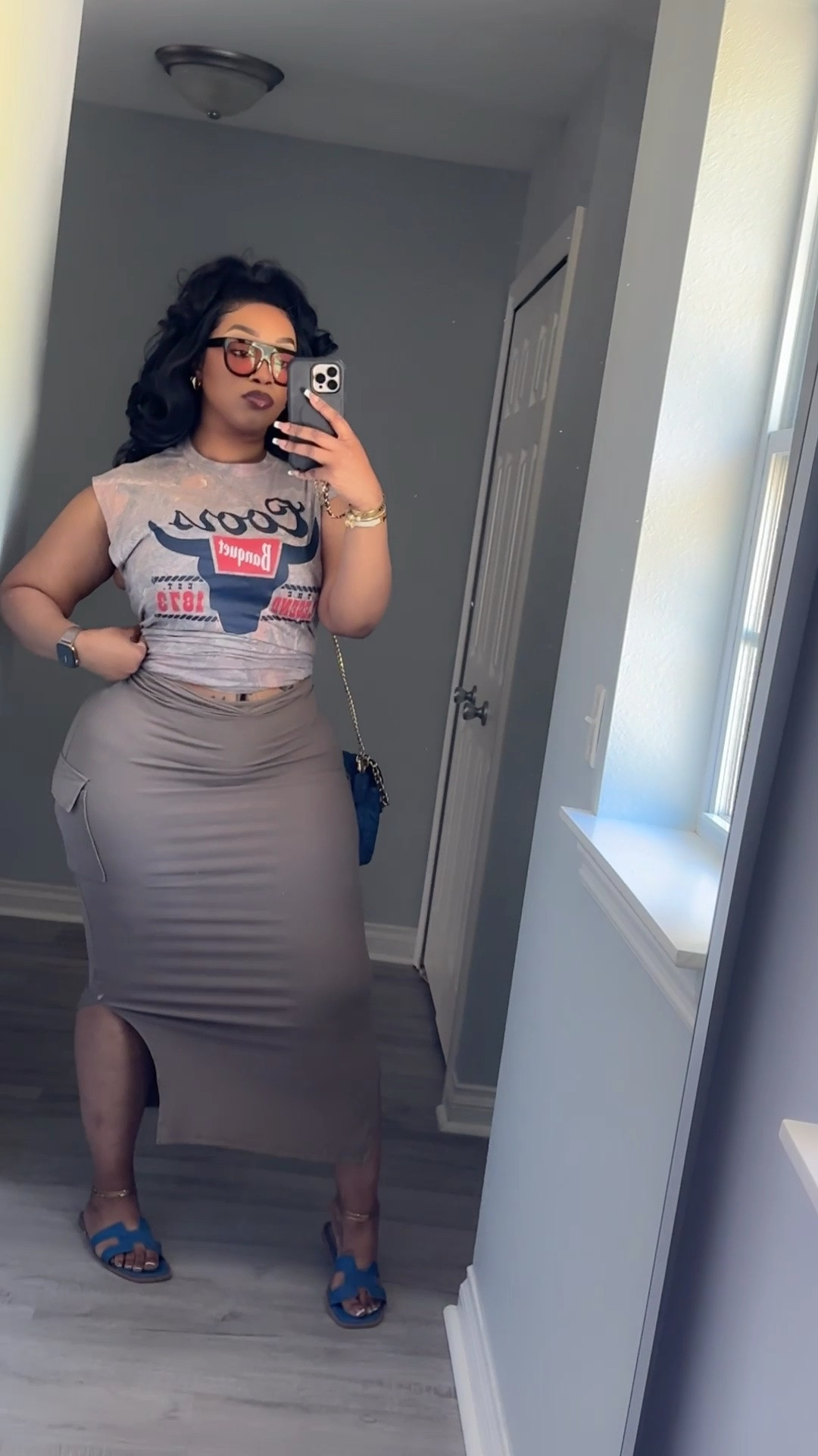 Hey Beauties 🩷

I forgot to show you guys how I wore this now viral Amazon skirt last Saturday paired with this graphic tee 😍 🔥 

Skirt Med
Top Small

#LTKgrwm #LTKootd #LTKMidsize