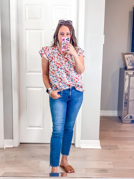 Shop Avara has the cutest prints and fun colors. This top fits true to size but is shorter so if you have a long torso you could size up. Use code LISA15 to save 15%

#LTKtravel #LTKunder50 #LTKstyletip